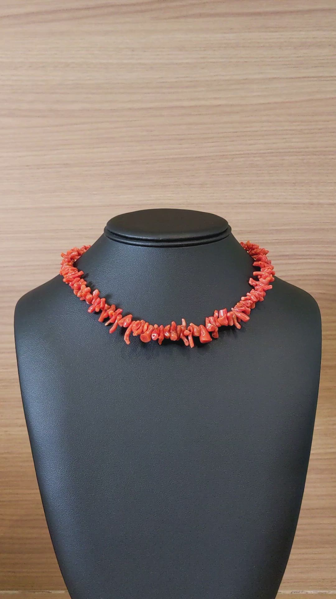 135.85 Ct. Salmon (Orangish Red) Coral Multi Stone Necklace, 18K Yellow Gold Size Video
