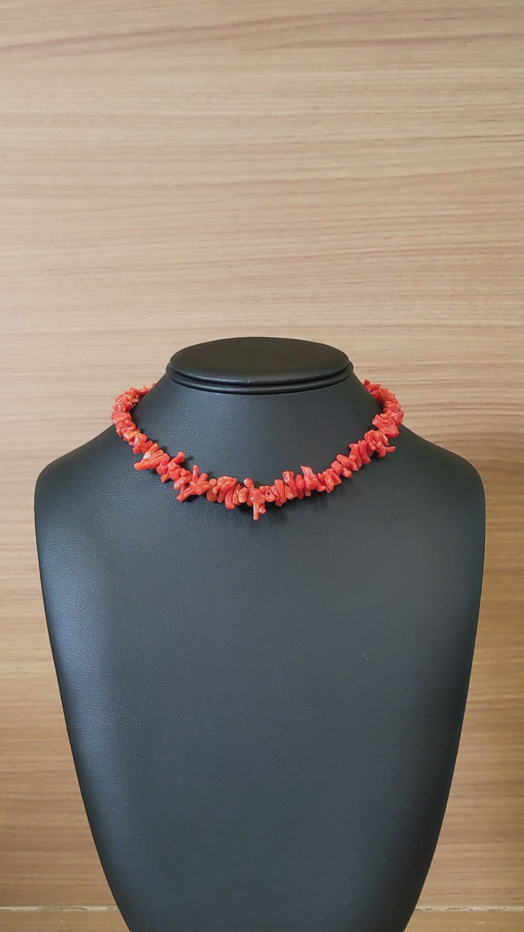 121.38 Ct. Red Coral Multi Stone Necklace, 18K Yellow Gold Size Video
