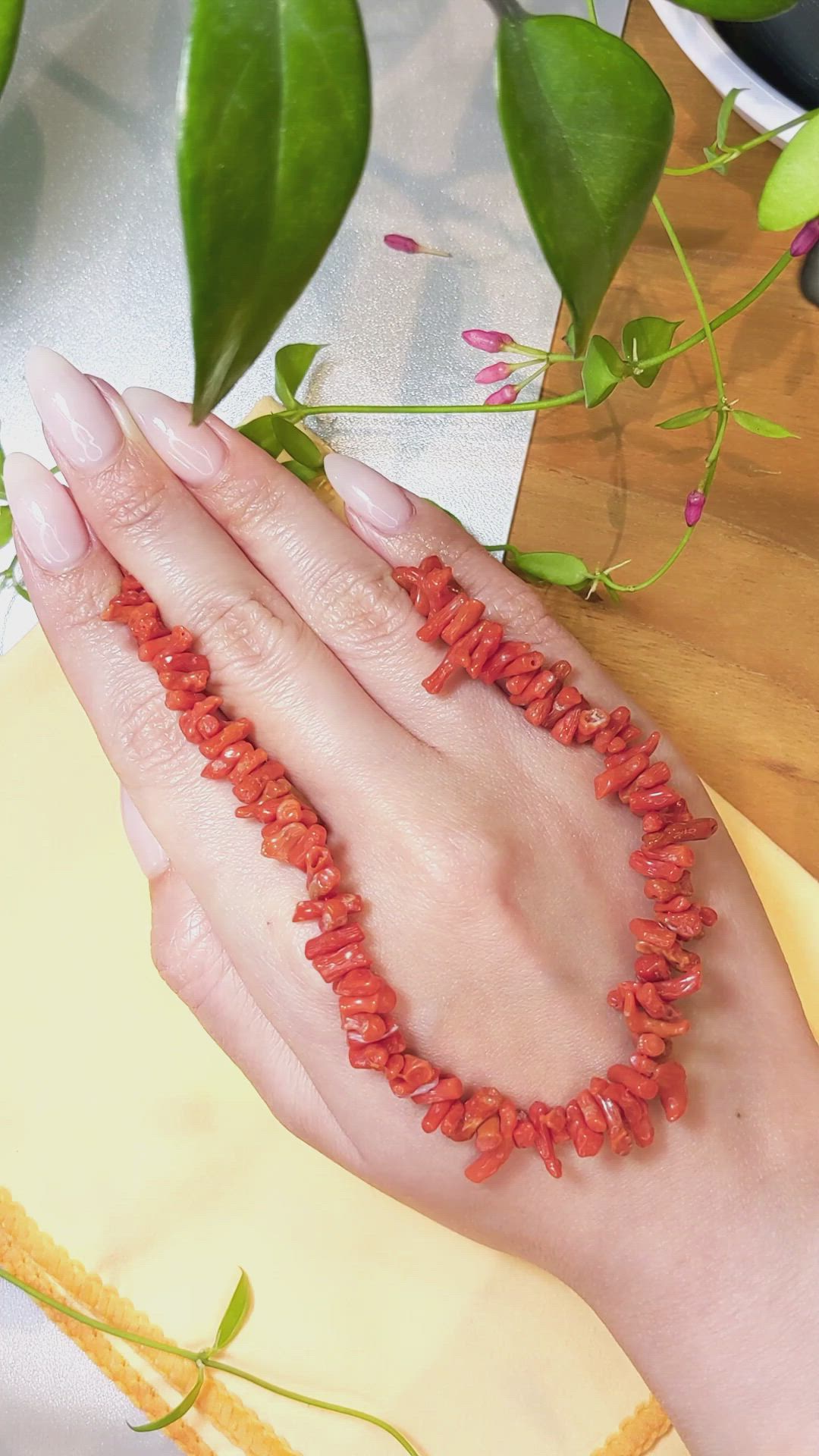 121.38 Ct. Red Coral Multi Stone Necklace, 18K Yellow Gold Size Video