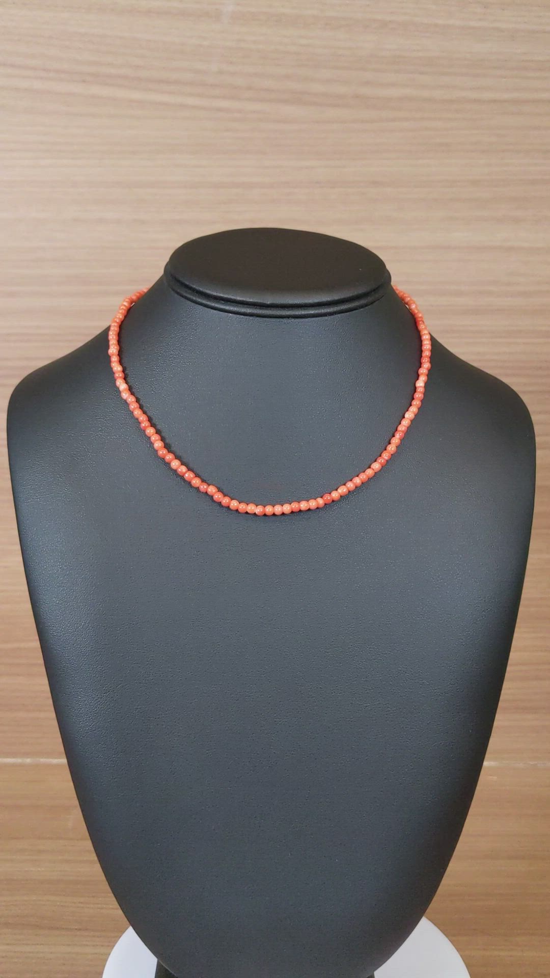 31.61 Ct. Salmon (Orange) Coral Multi Stone Necklace, 18K Yellow Gold Size Video
