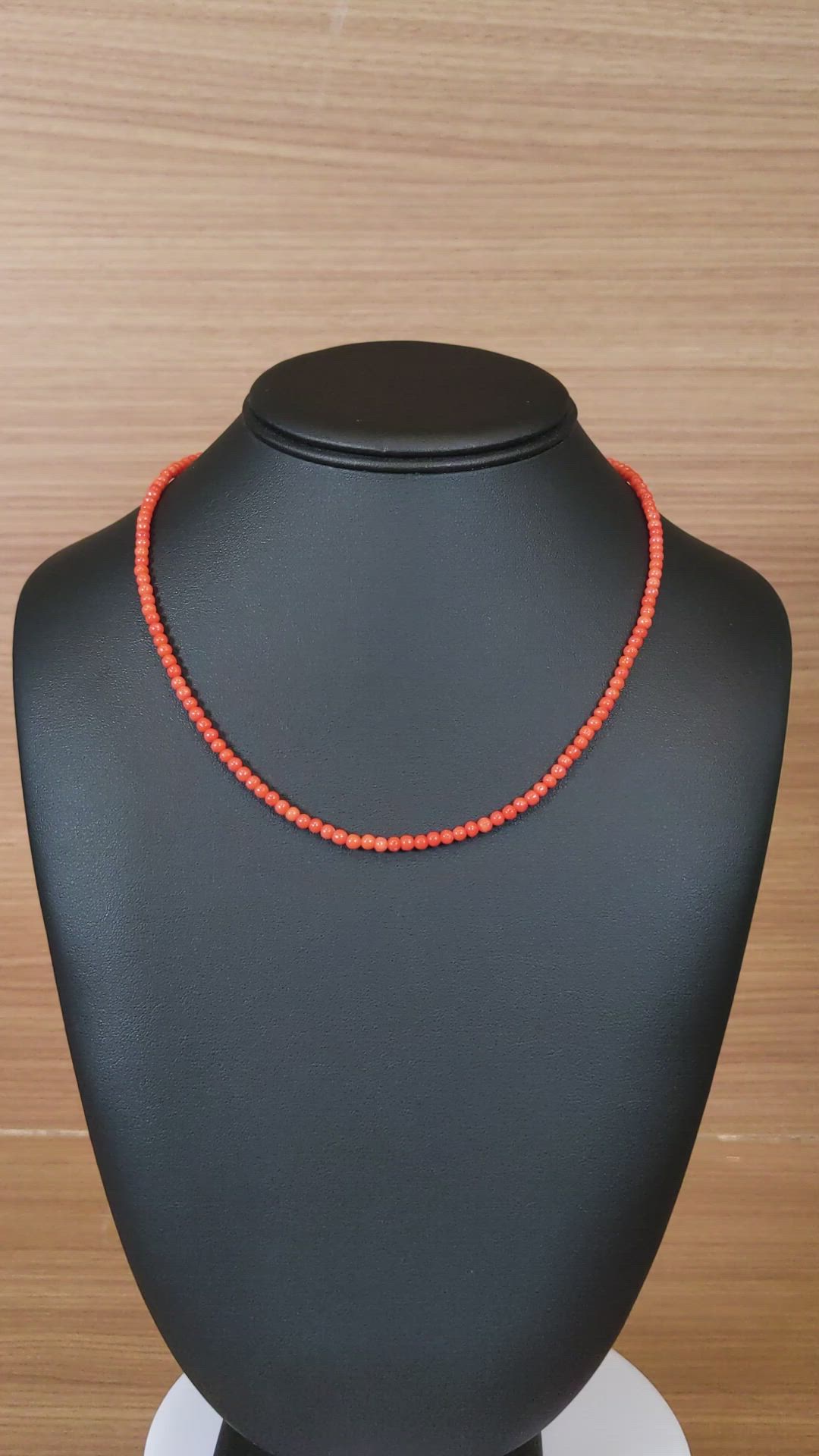 36.93 Ct. Salmon (Orange) Coral Multi Stone Necklace, 18K Yellow Gold Size Video