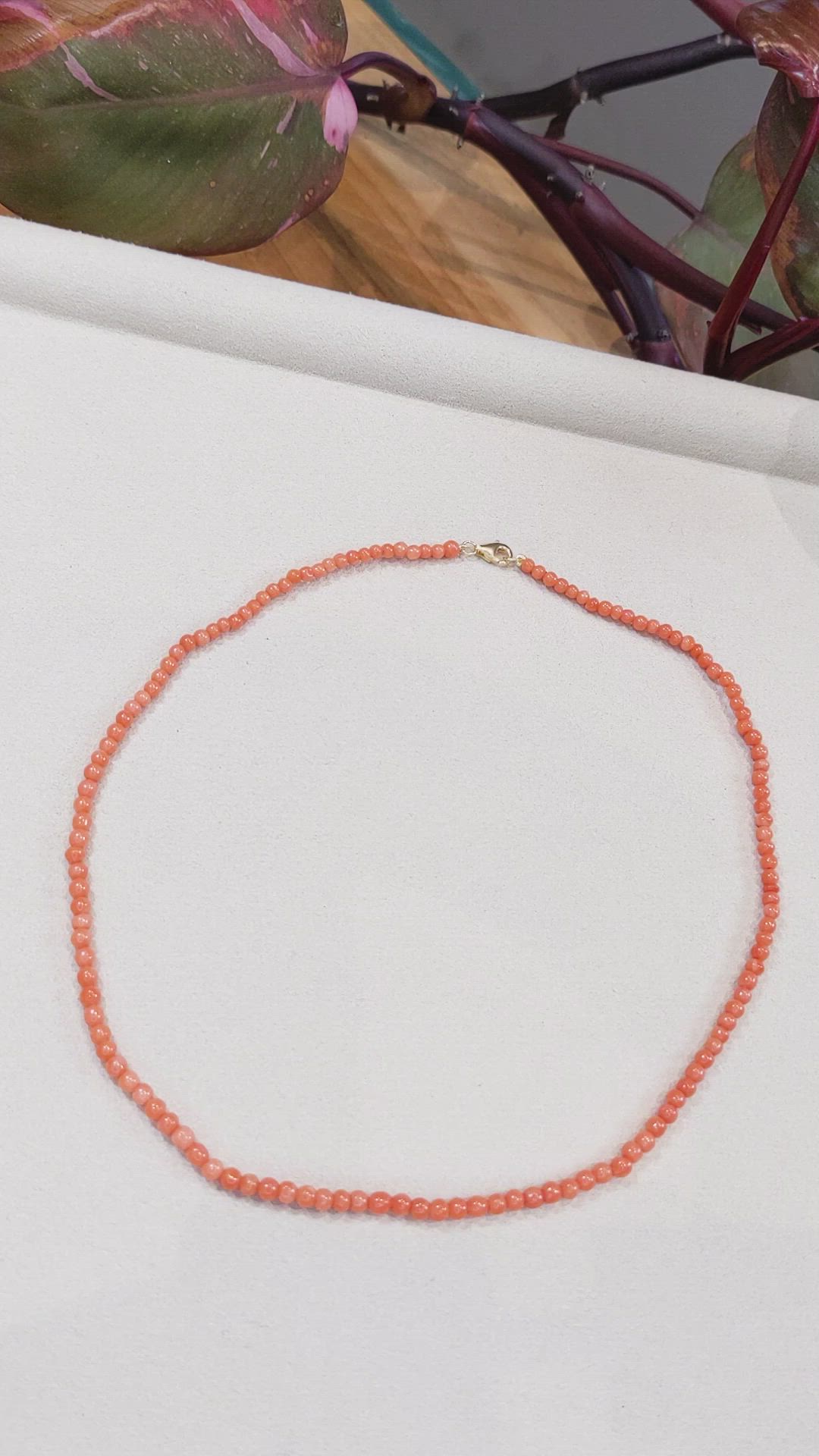33.33 Ct. Salmon (Orangish Red) Coral Multi Stone Necklace, 18K Yellow Gold Size Video