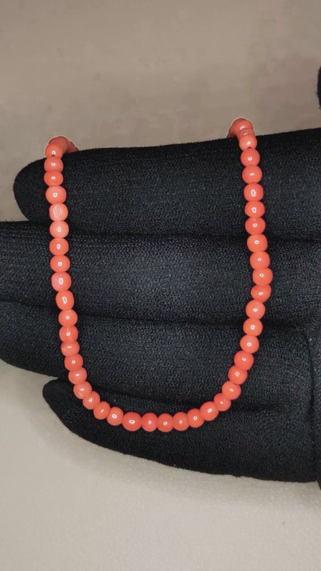 33.33 Ct. Salmon (Orangish Red) Coral Multi Stone Necklace, 18K Yellow Gold Size Video