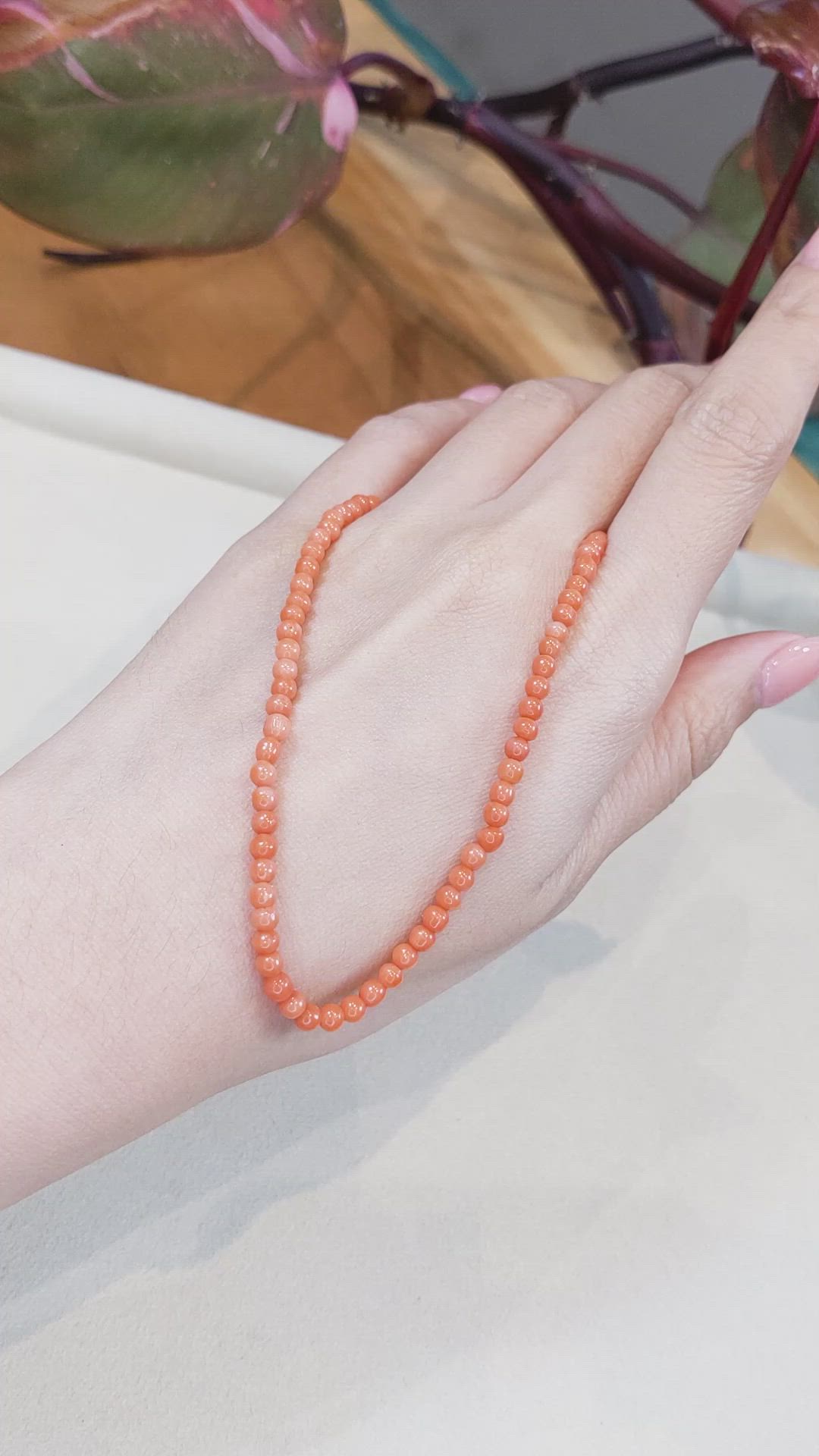 33.33 Ct. Salmon (Orangish Red) Coral Multi Stone Necklace, 18K Yellow Gold Size Video