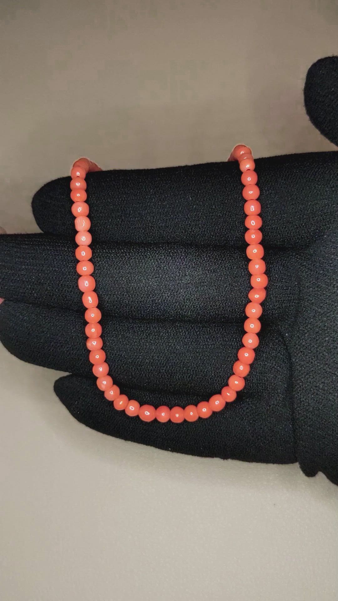 33.33 Ct. Salmon (Orangish Red) Coral Multi Stone Necklace, 18K Yellow Gold Size Video