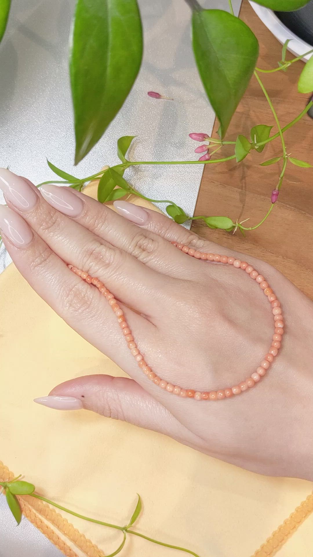 25.00 Ct. Salmon (Orange) Coral Multi Stone Necklace, 18K White Gold Size Video