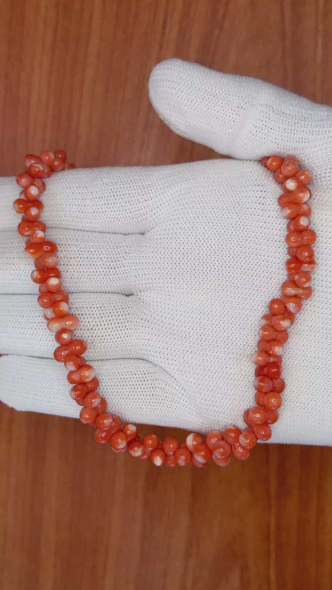 117.45 Ct. Salmon (Orangish Red) Coral Multi Stone Necklace, 18K Yellow Gold Size Video