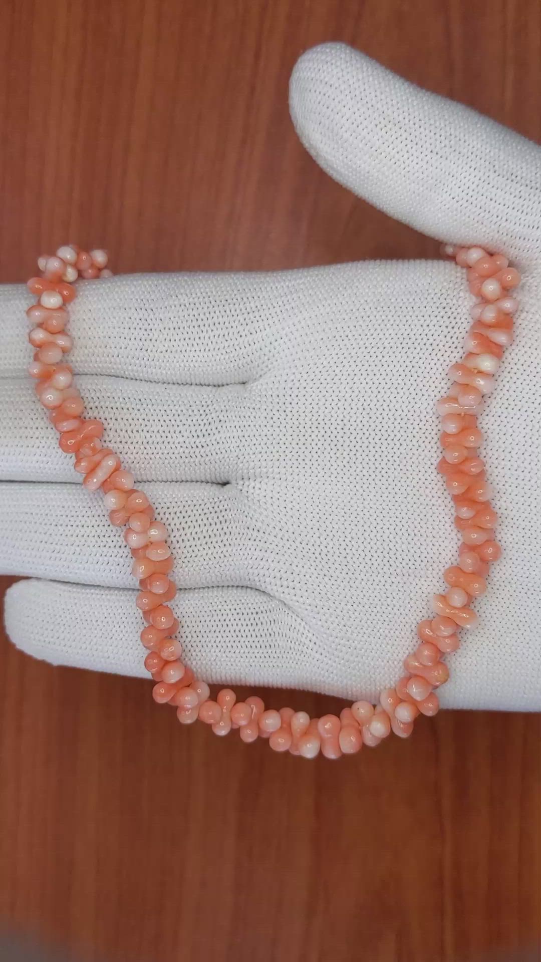 92.85 Ct. Salmon (Orange) Coral Multi Stone Necklace, 18K Yellow Gold Size Video