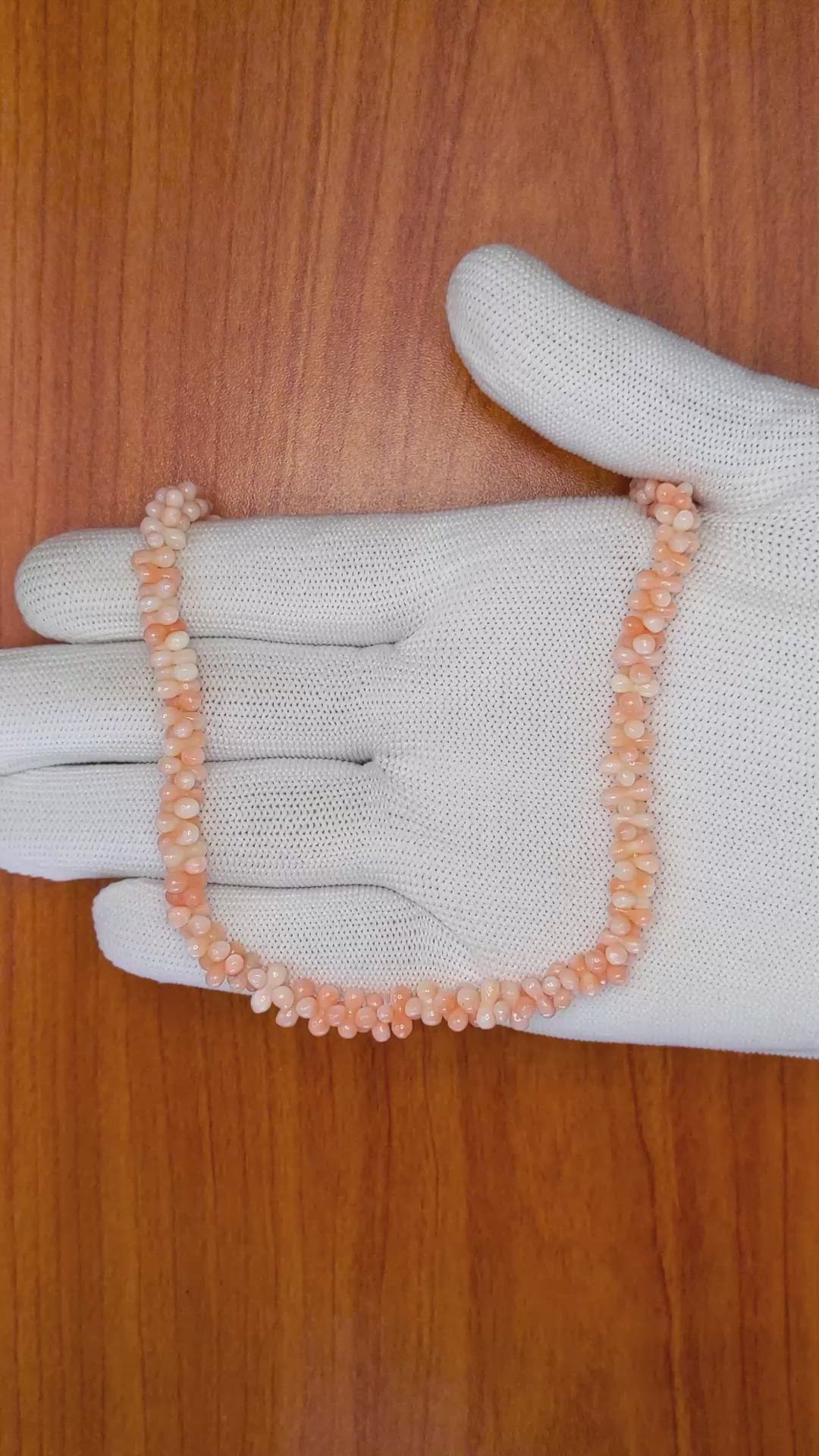 76.70 Ct. Salmon and White Coral Multi Stone Necklace, 18K Yellow Gold Size Video
