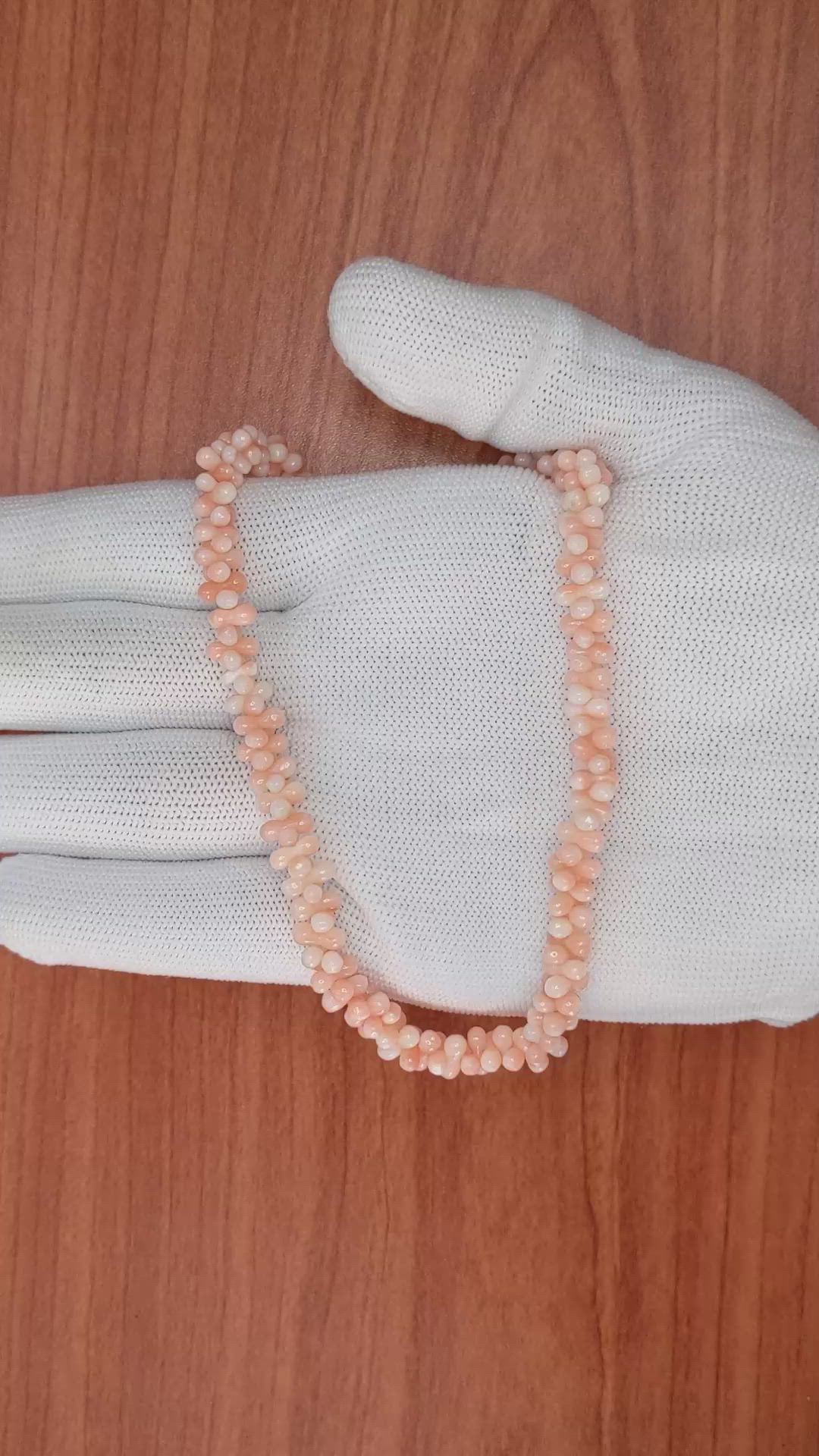 79.35 Ct. Salmon and White Coral Multi Stone Necklace, 18K Yellow Gold Size Video