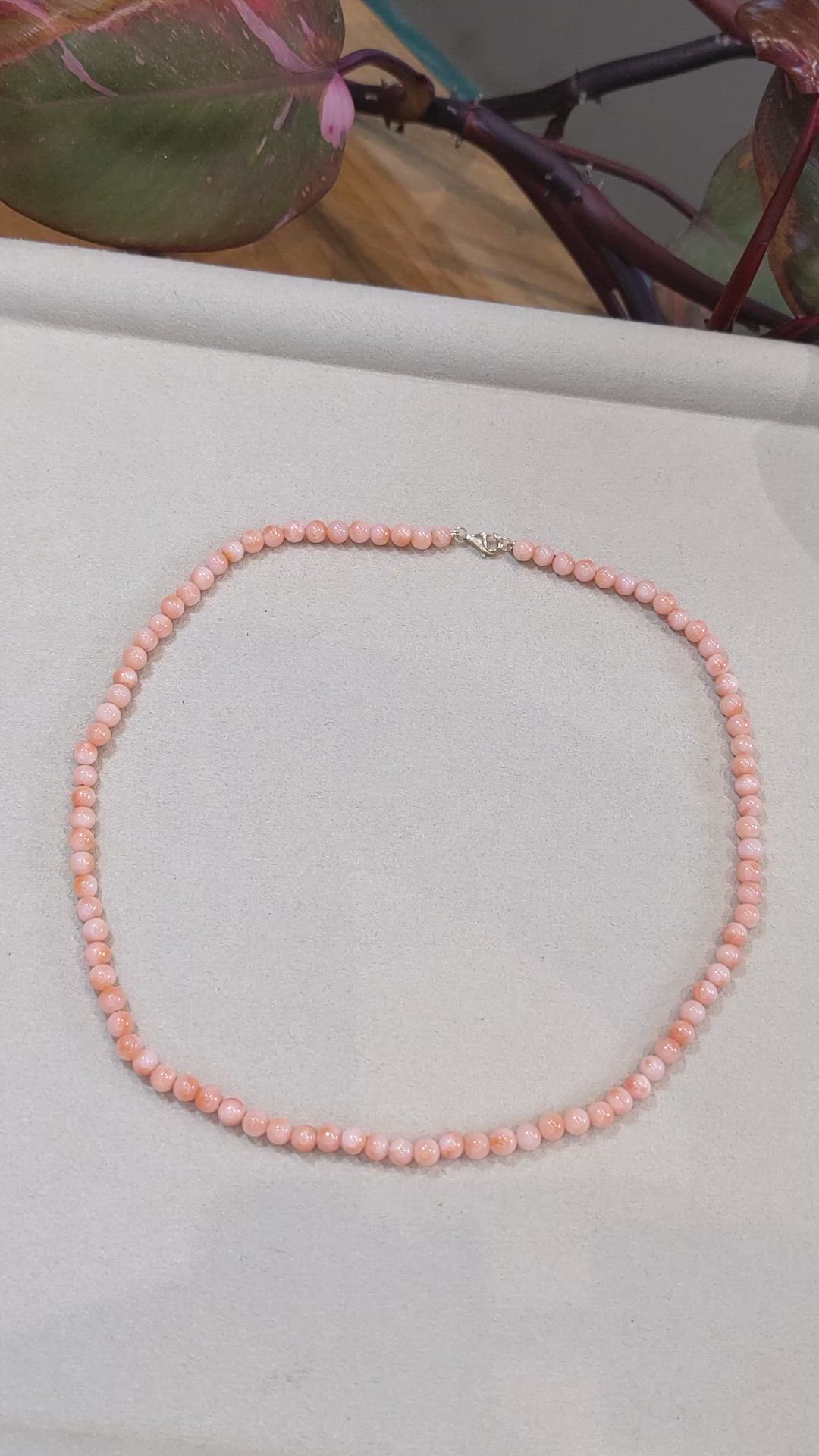 61.06 Ct. Salmon and White Coral Multi Stone Necklace, 18K Yellow Gold Size Video