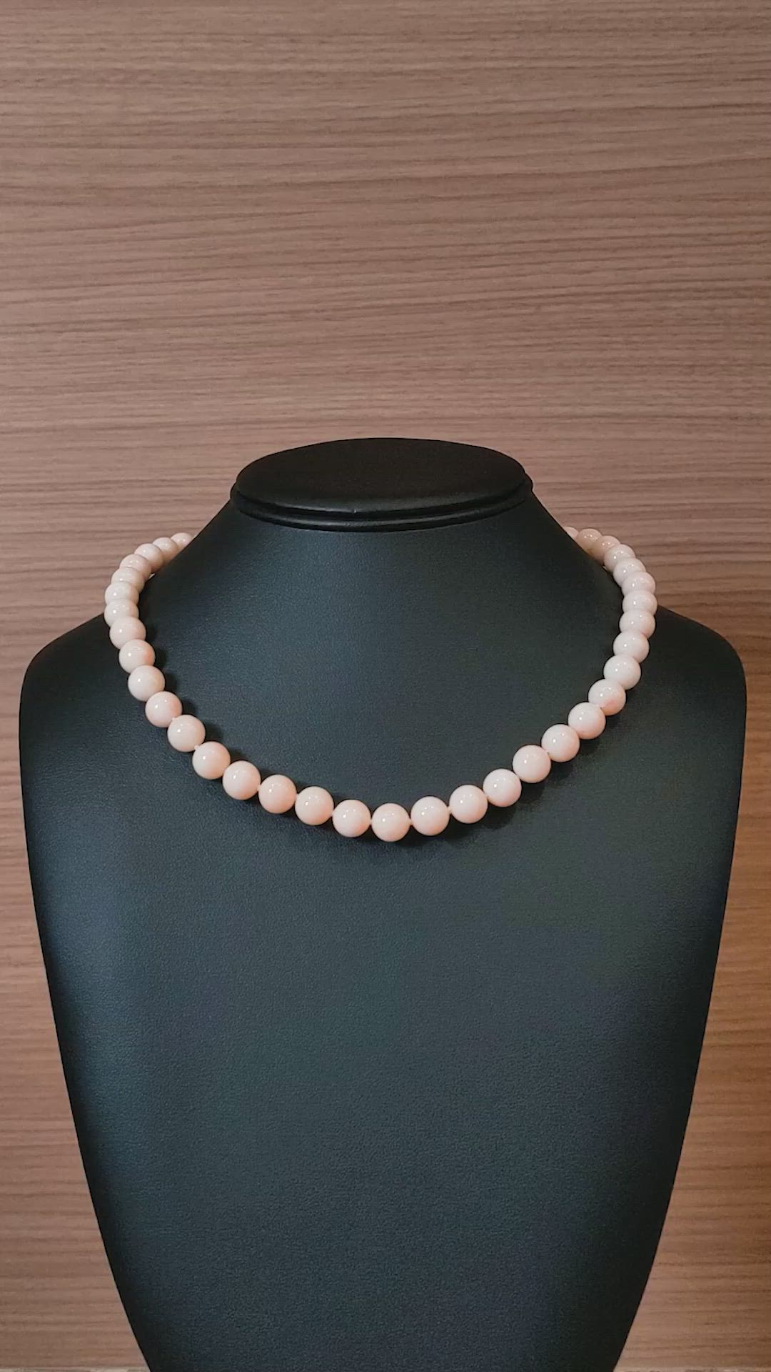 256.84 Ct. Salmon and White Coral Multi Stone Necklace, 18K White Gold Size Video