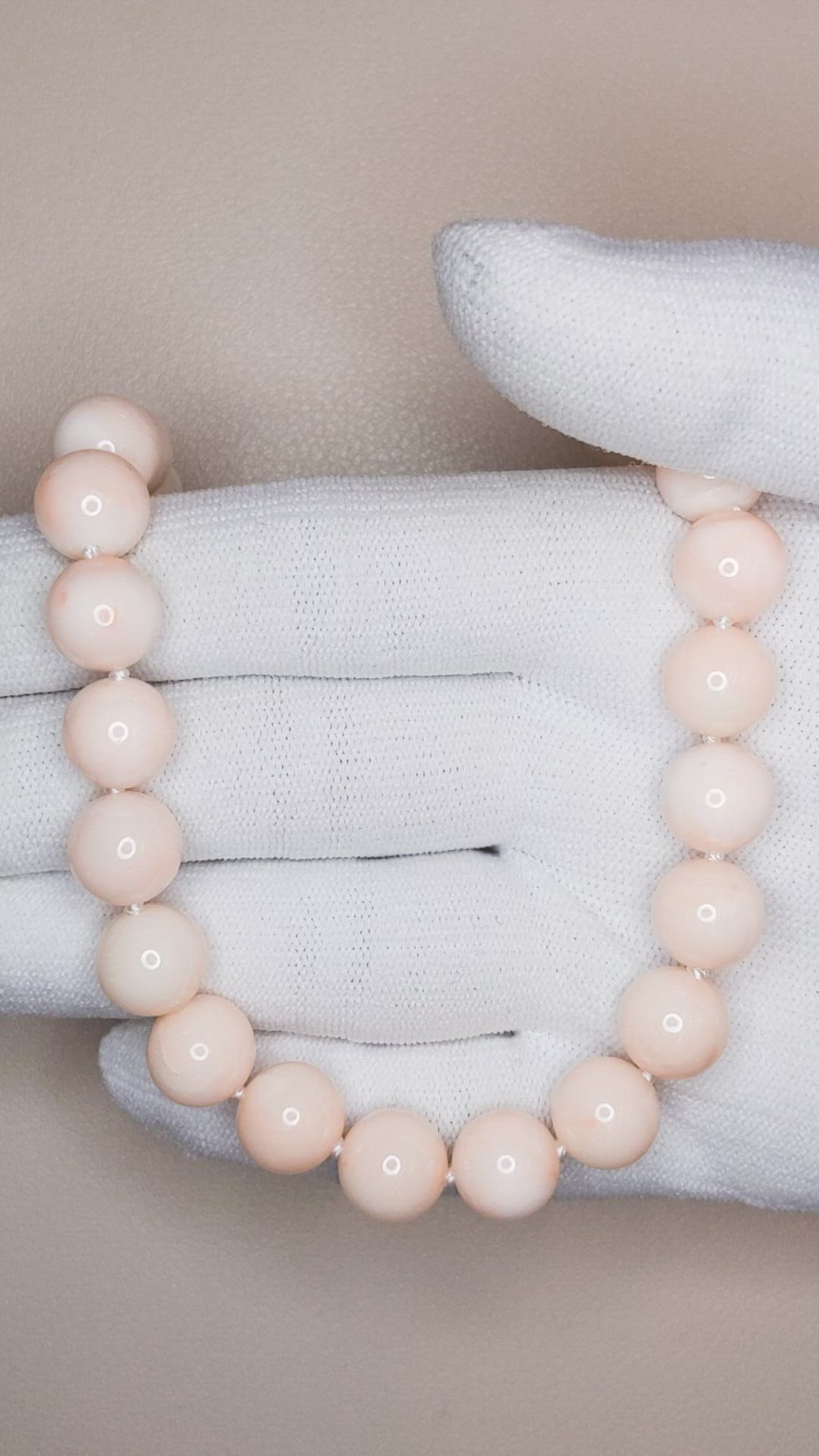 256.84 Ct. Salmon and White Coral Multi Stone Necklace, 18K White Gold Size Video
