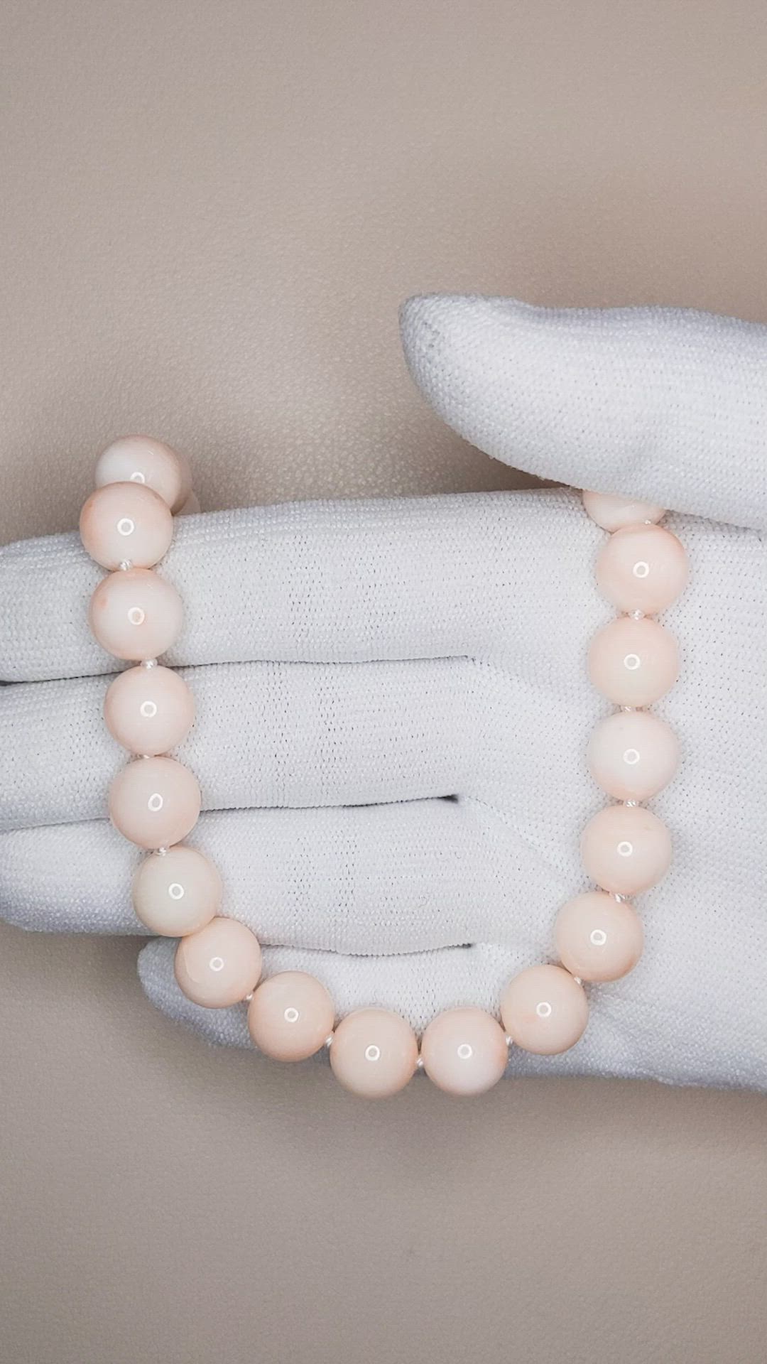 256.84 Ct. Salmon and White Coral Multi Stone Necklace, 18K White Gold Size Video