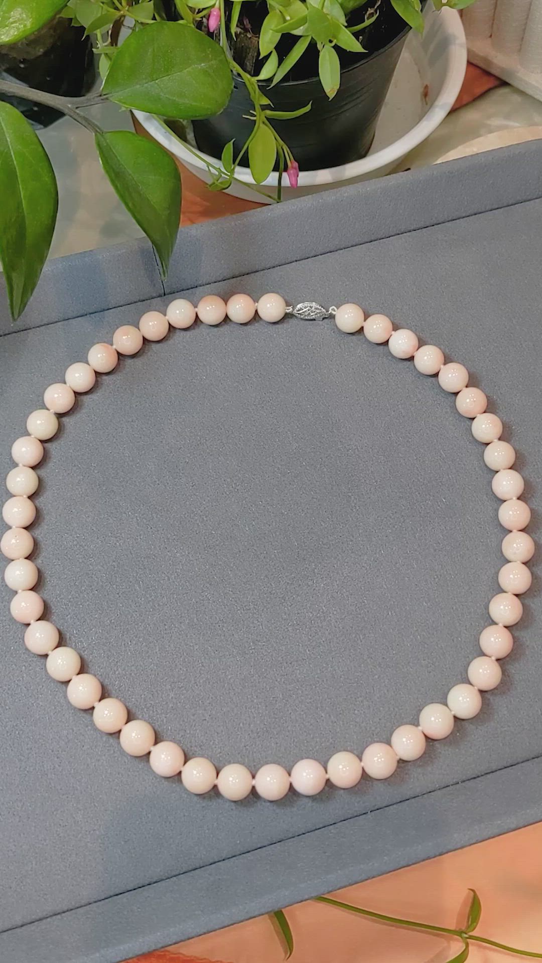 256.84 Ct. Salmon and White Coral Multi Stone Necklace, 18K White Gold Size Video