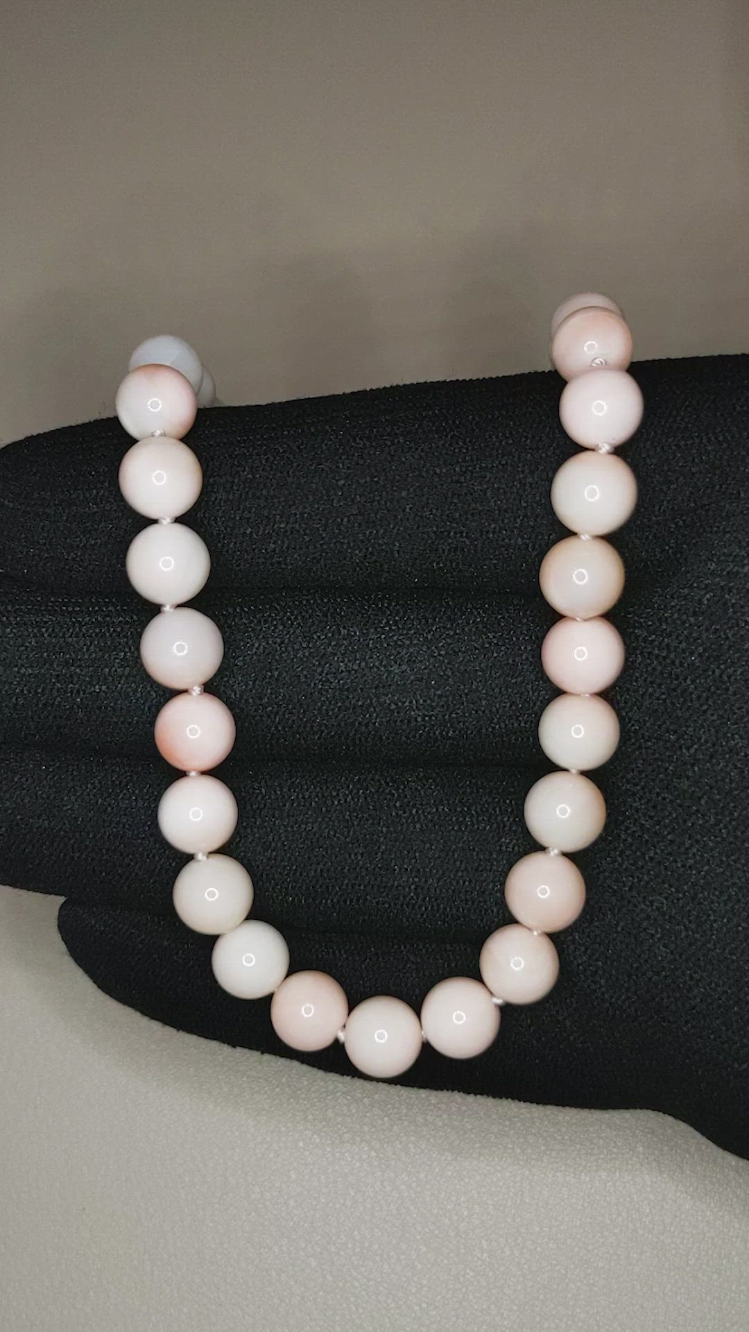 151.66 Ct. Salmon and White Coral Multi Stone Necklace, 18K Yellow Gold Size Video