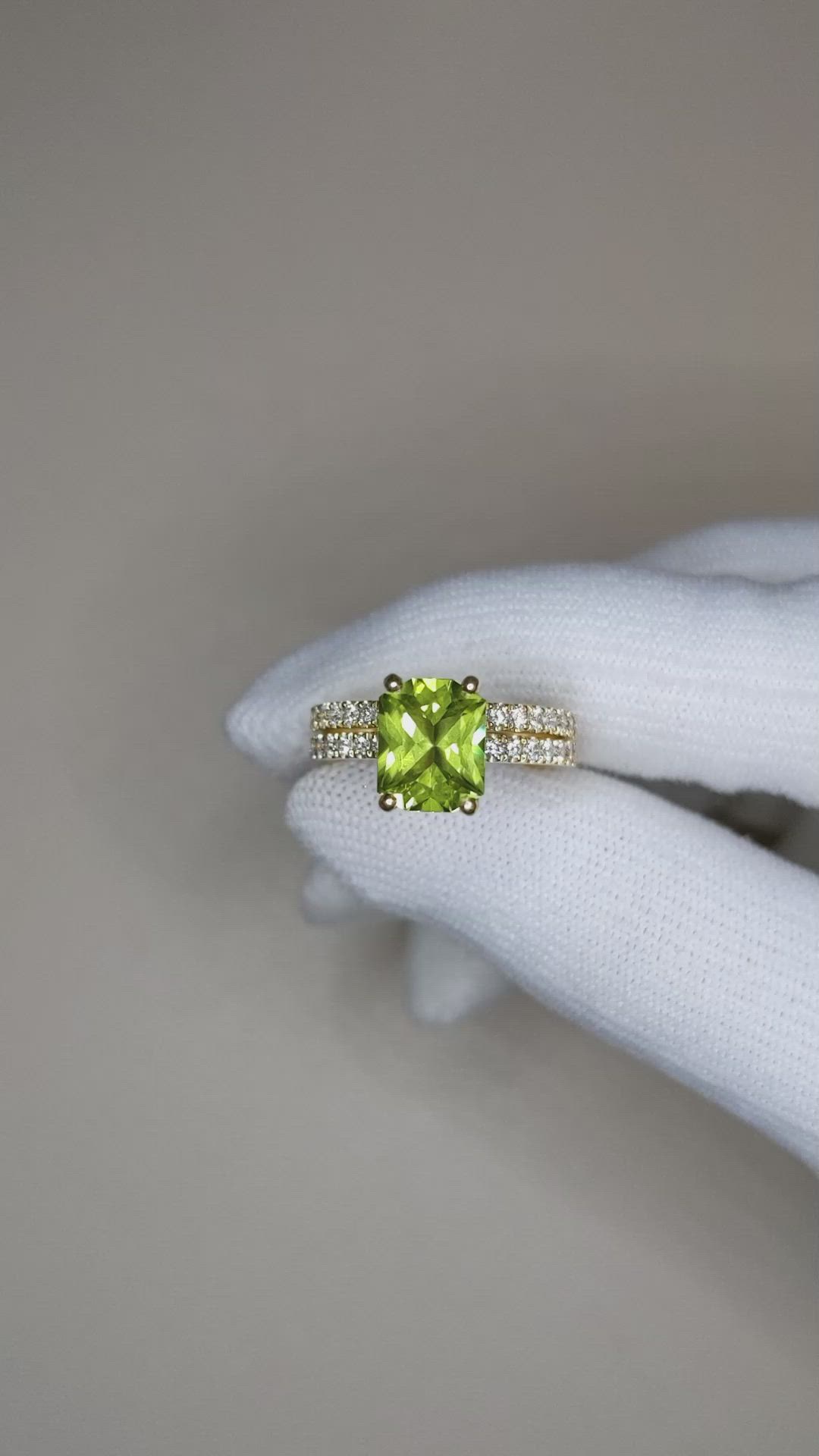 2.07 Ct. Green (Lime Green) Peridot and Natural Diamond Pave Ring, 18K Yellow Gold Size Video