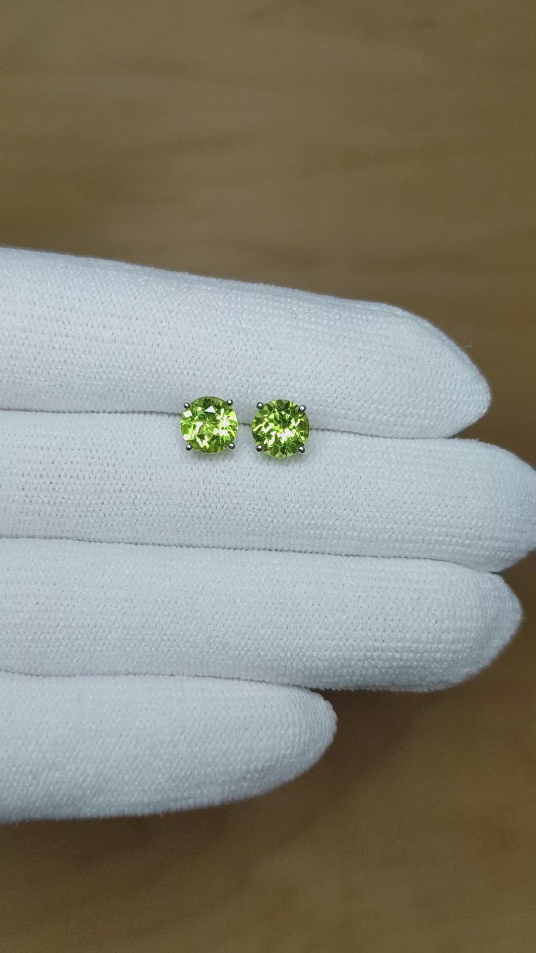2.00&nbsp;Ct.Tw.Total Carat Weight Green Peridot Studs Earrings, 14K White Gold Size Video