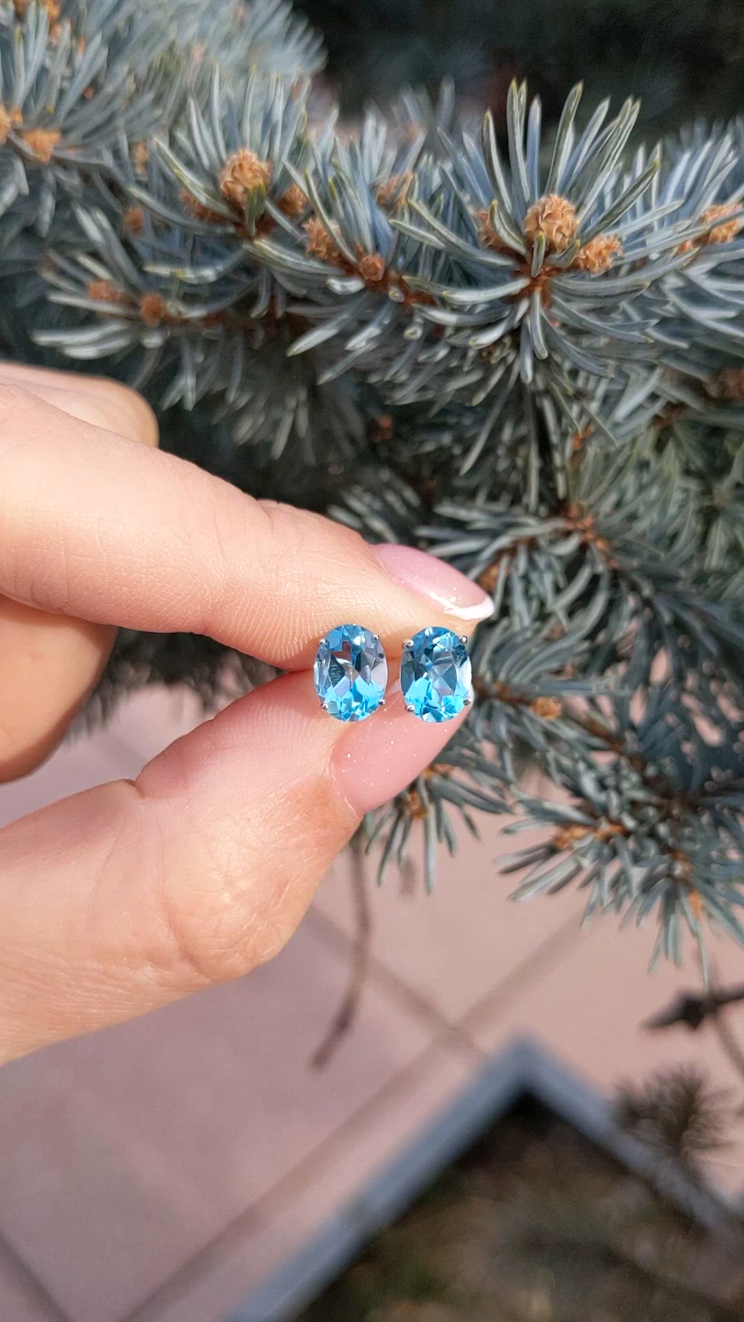 3.20&nbsp;Ct.Tw.Total Carat Weight Sky Blue Topaz Studs Earrings, 14K White Gold Size Video