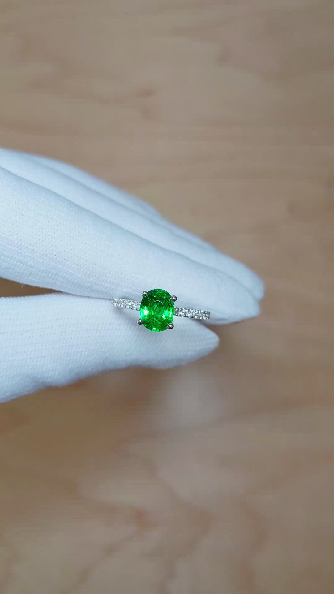 1.45 Ct. Tsavorite Garnet Pave Ring, 18K White Gold Size Video