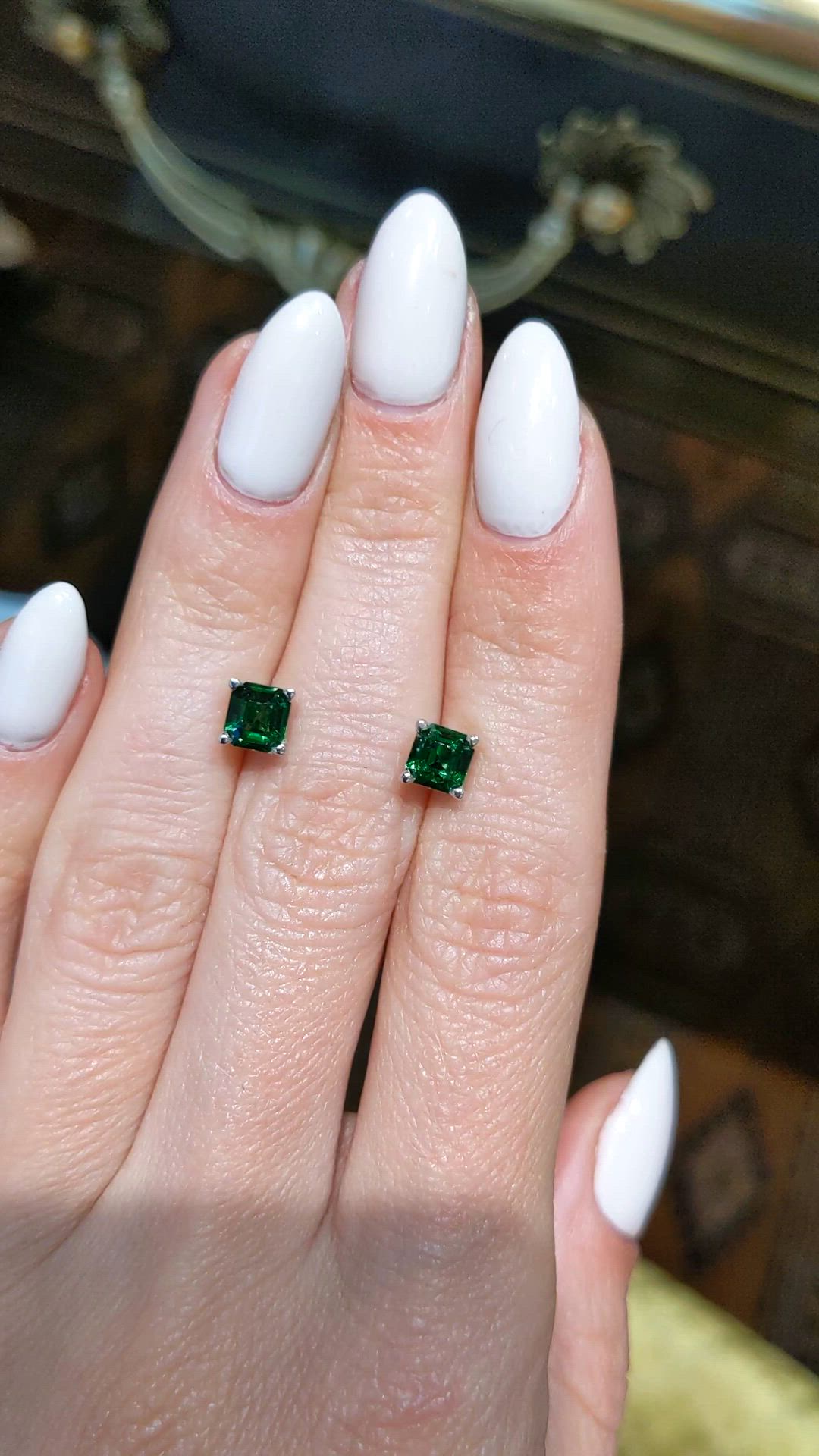 1.30&nbsp;Ct.Tw.Total Carat Weight Tsavorite Garnet Studs Earrings, 14K White Gold Size Video