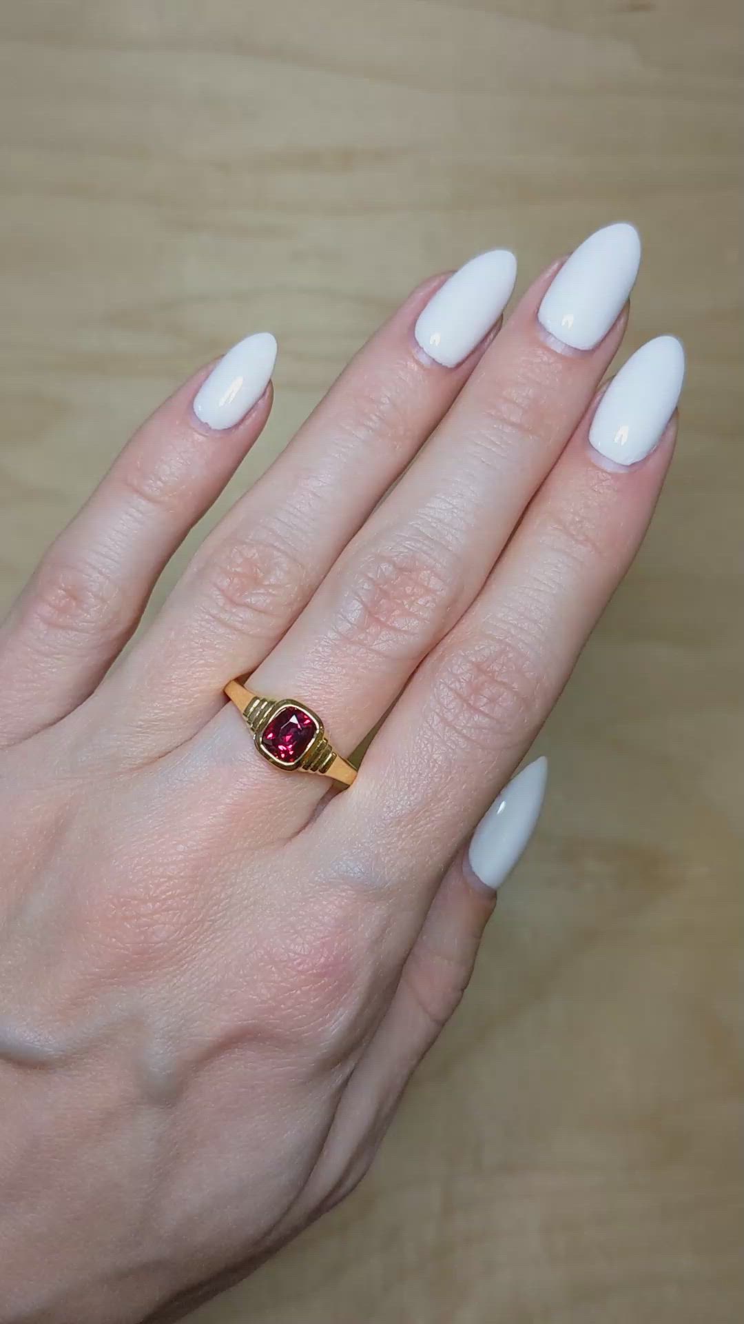 1.06 Ct. Red Garnet Bezel Ring, 18K Yellow Gold Size Video