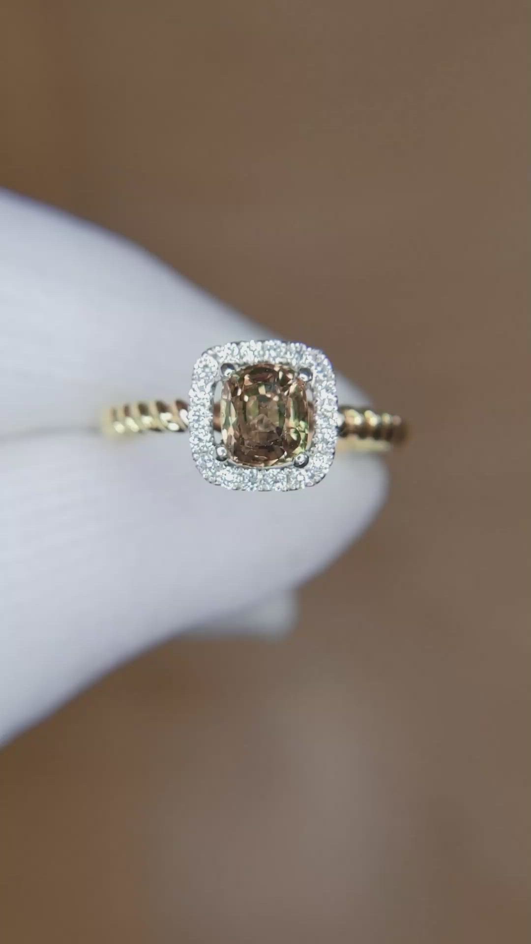 0.92 Ct. Alexandrite and Natural Diamond Halo Ring, 14K Yellow Gold Size Video