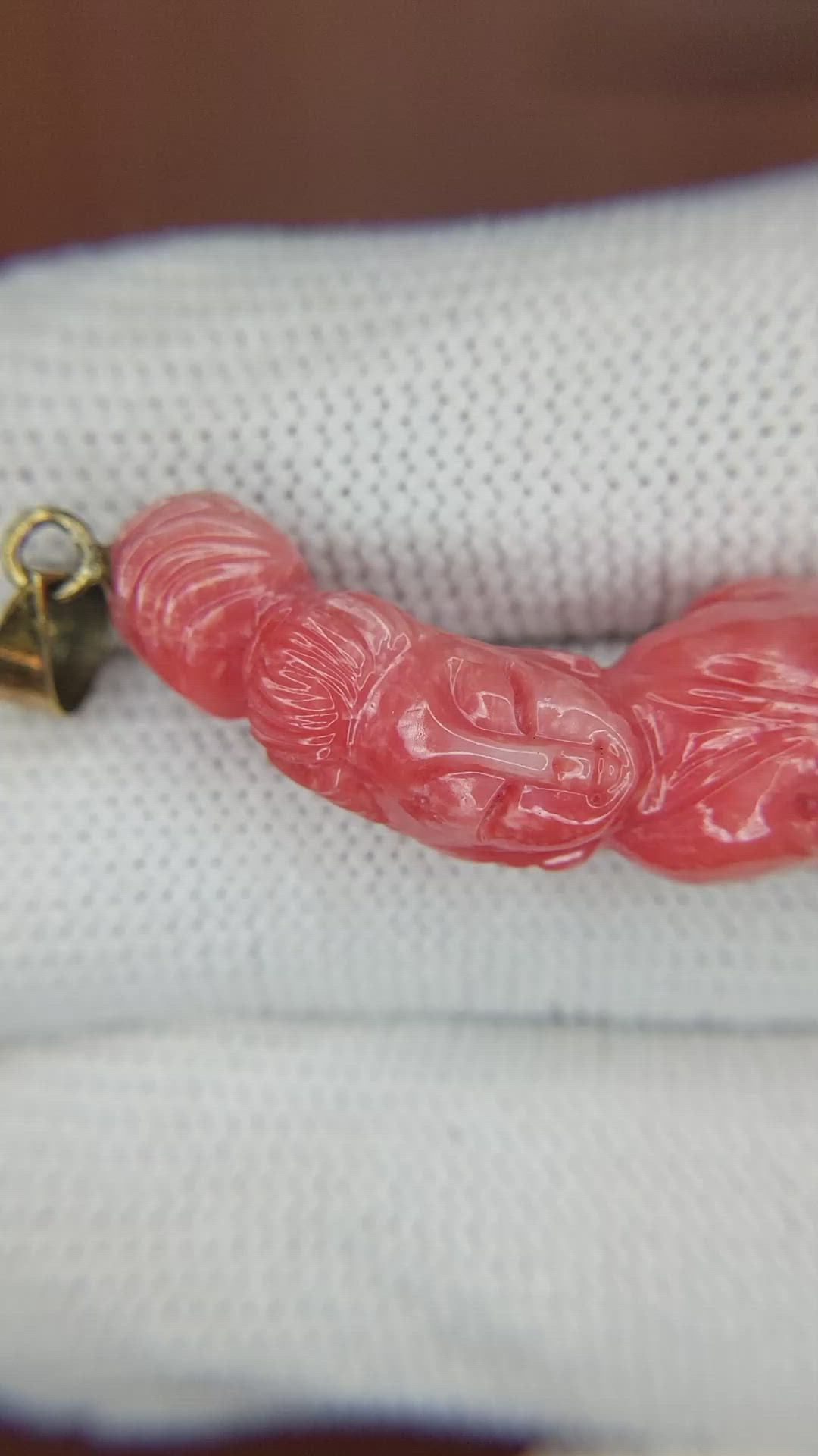 27.68 Ct. Salmon (Orange) Coral Antique Style Pendant, 14K Yellow Gold Size Video