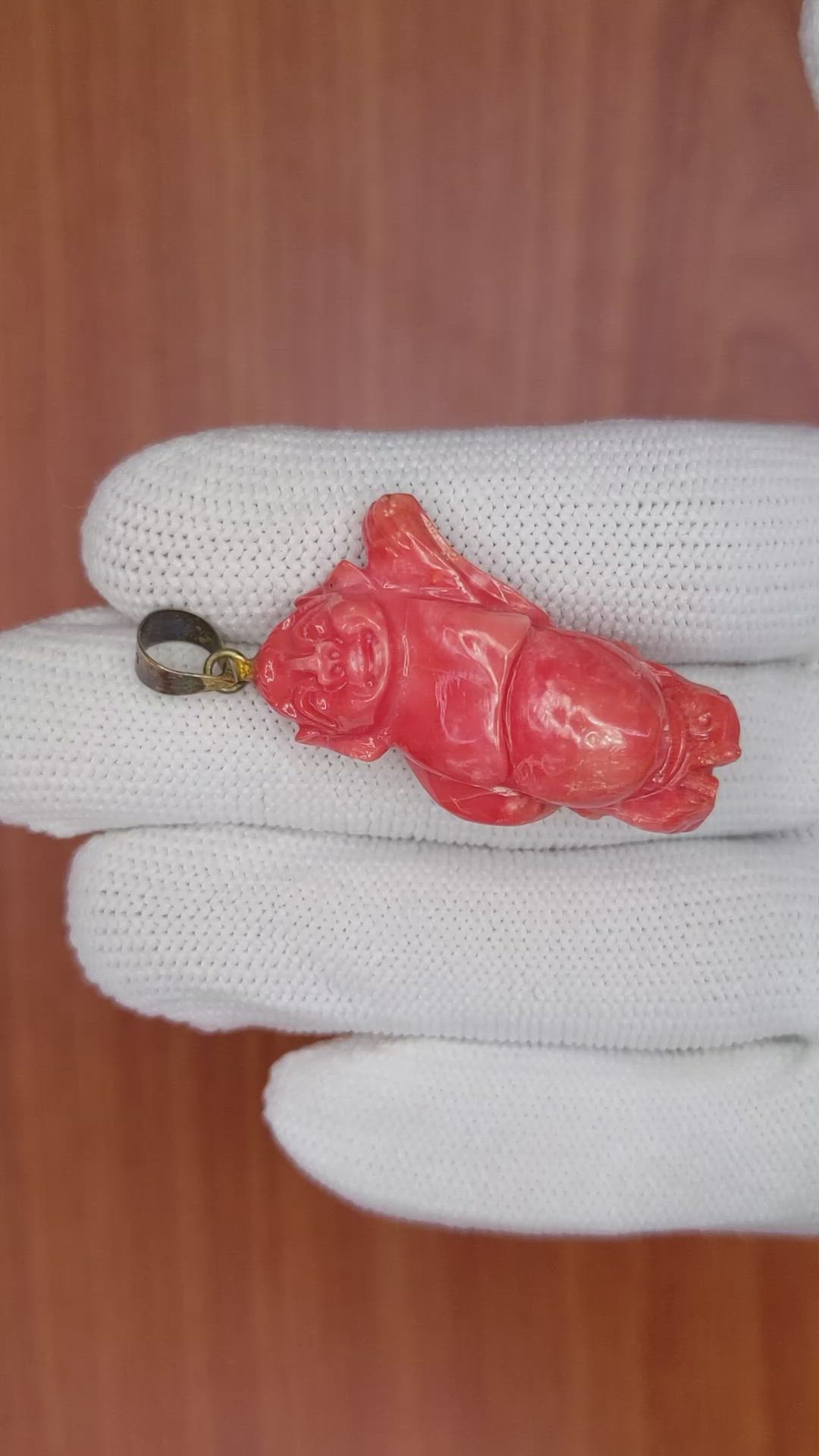 46.15 Ct. Salmon (Orangish Red) Coral Antique Style Pendant, 14K Yellow Gold Size Video