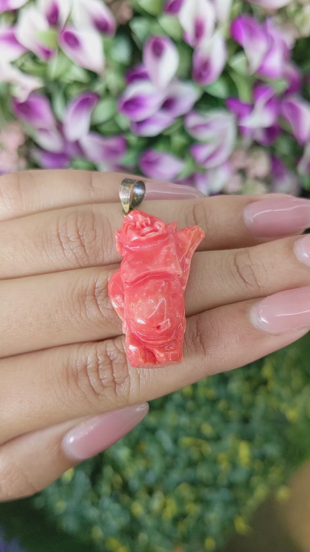 46.15 Ct. Salmon (Orangish Red) Coral Antique Style Pendant, 14K Yellow Gold Size Video