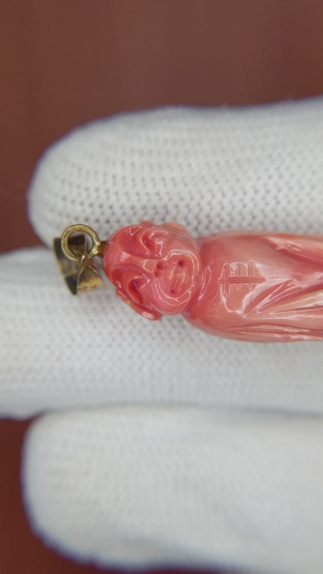 33.37 Ct. Salmon (Orangish Red) Coral Antique Style Pendant, 14K Yellow Gold Size Video