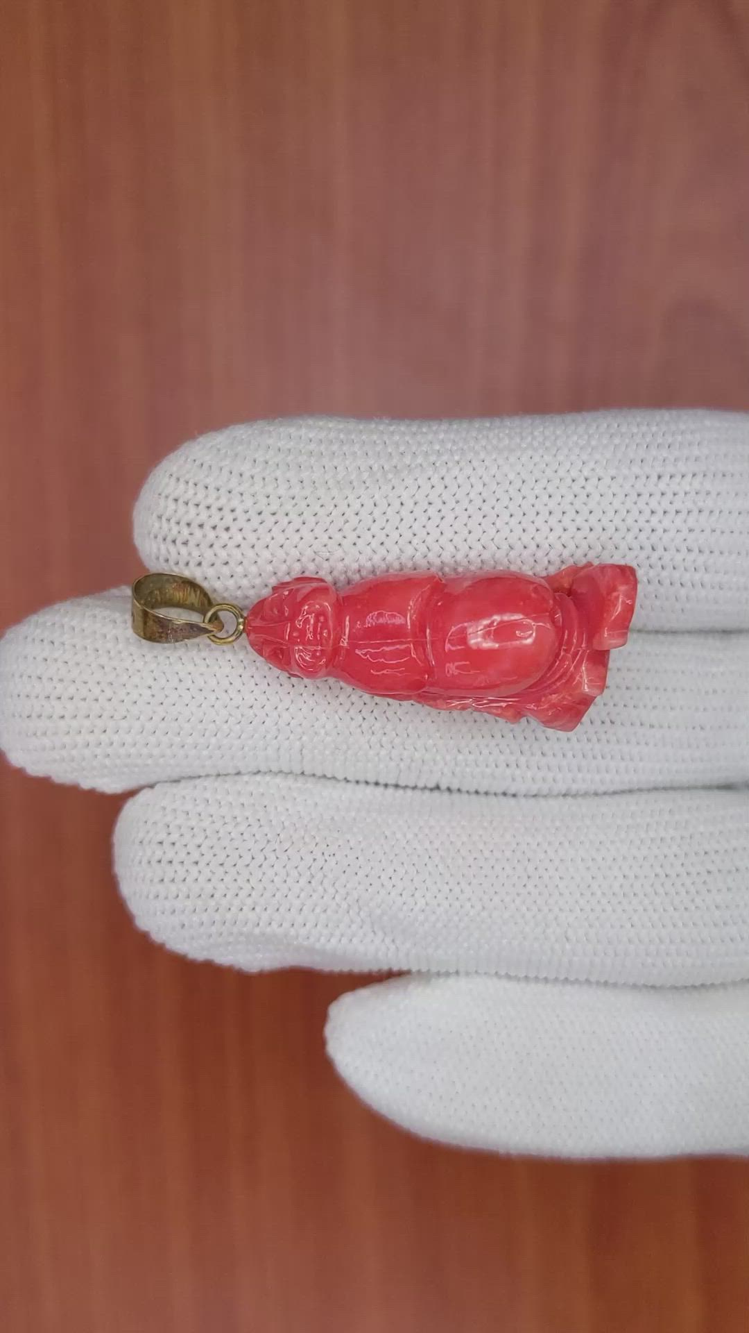 26.89 Ct. Salmon (Orangish Red) Coral Antique Style Pendant, 14K Yellow Gold Size Video