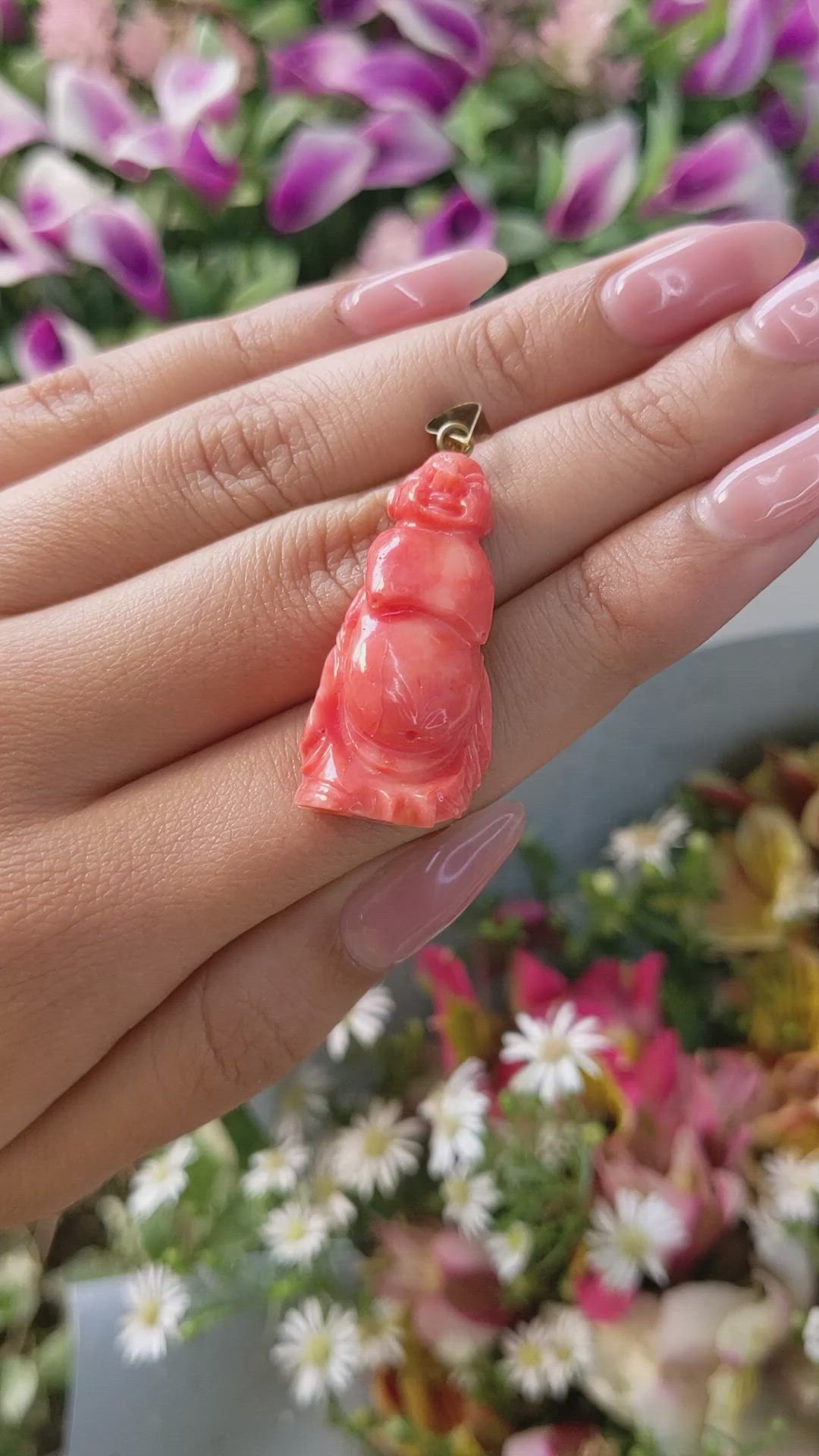 41.78 Ct. Salmon (Orangish Red) Coral Antique Style Pendant, 14K Yellow Gold Size Video