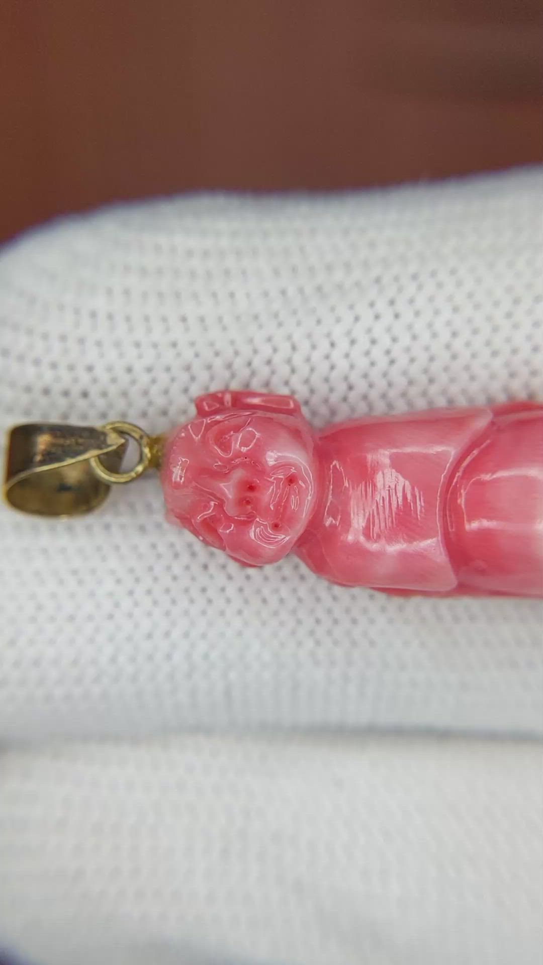 24.28 Ct. Pink Coral Antique Style Pendant, 14K Yellow Gold Size Video