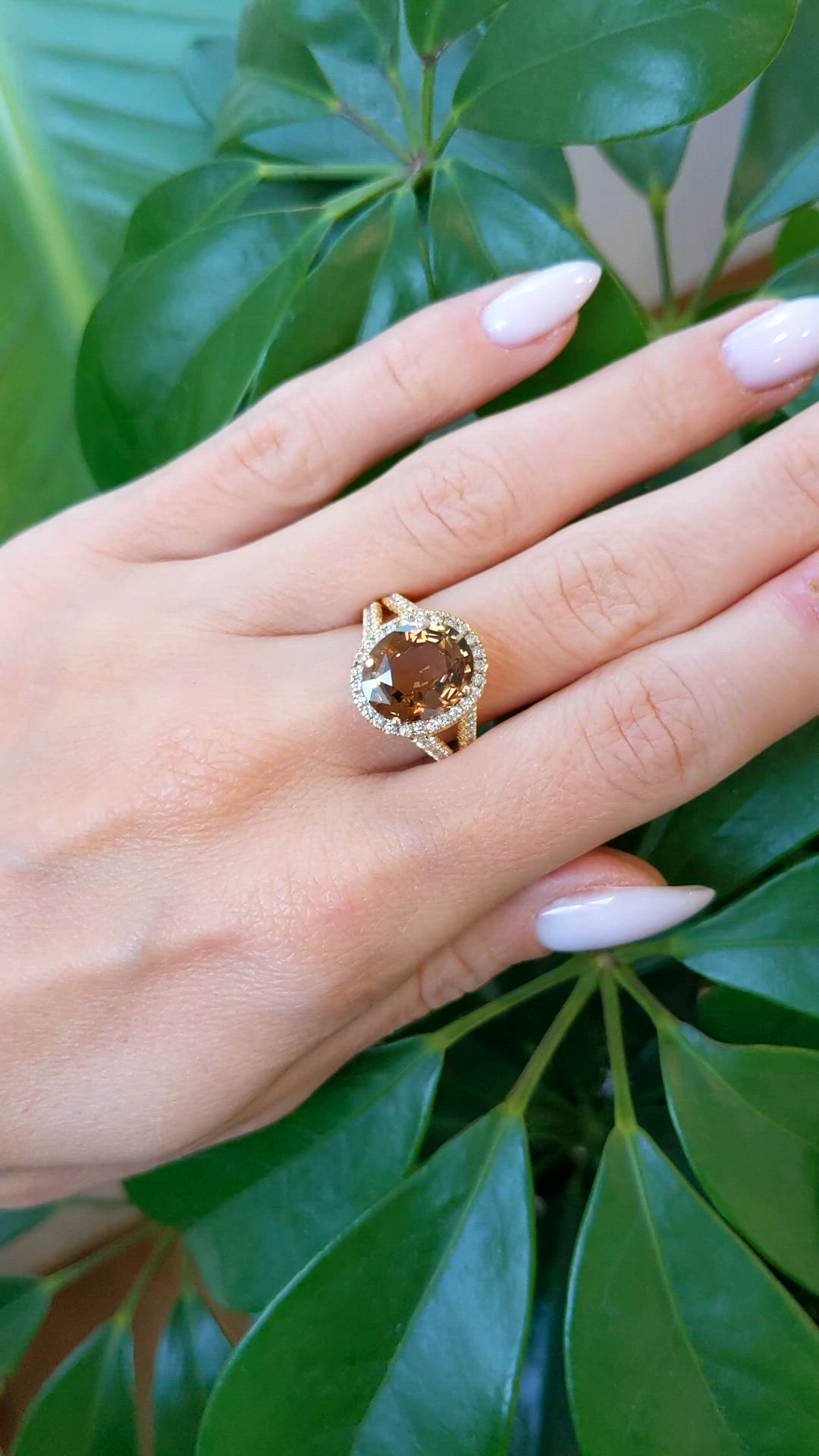 4.92 Ct. Alexandrite and Natural Diamond Pave Ring, 18K Yellow Gold Size Video