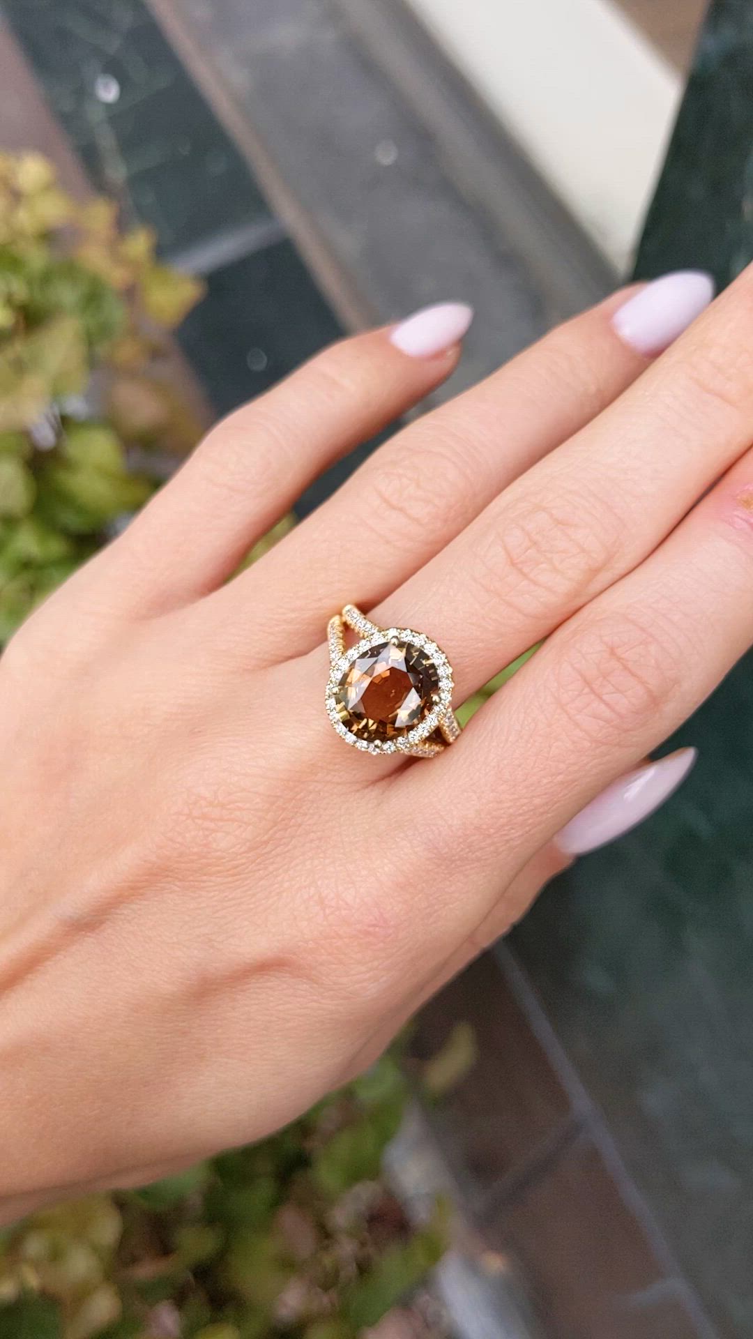 4.92 Ct. Alexandrite and Natural Diamond Pave Ring, 18K Yellow Gold Size Video
