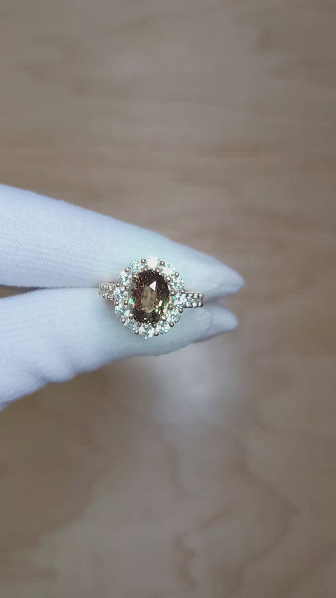 3.19 Ct. Alexandrite and Natural Diamond Antique Style Ring, 18K Yellow Gold Size Video