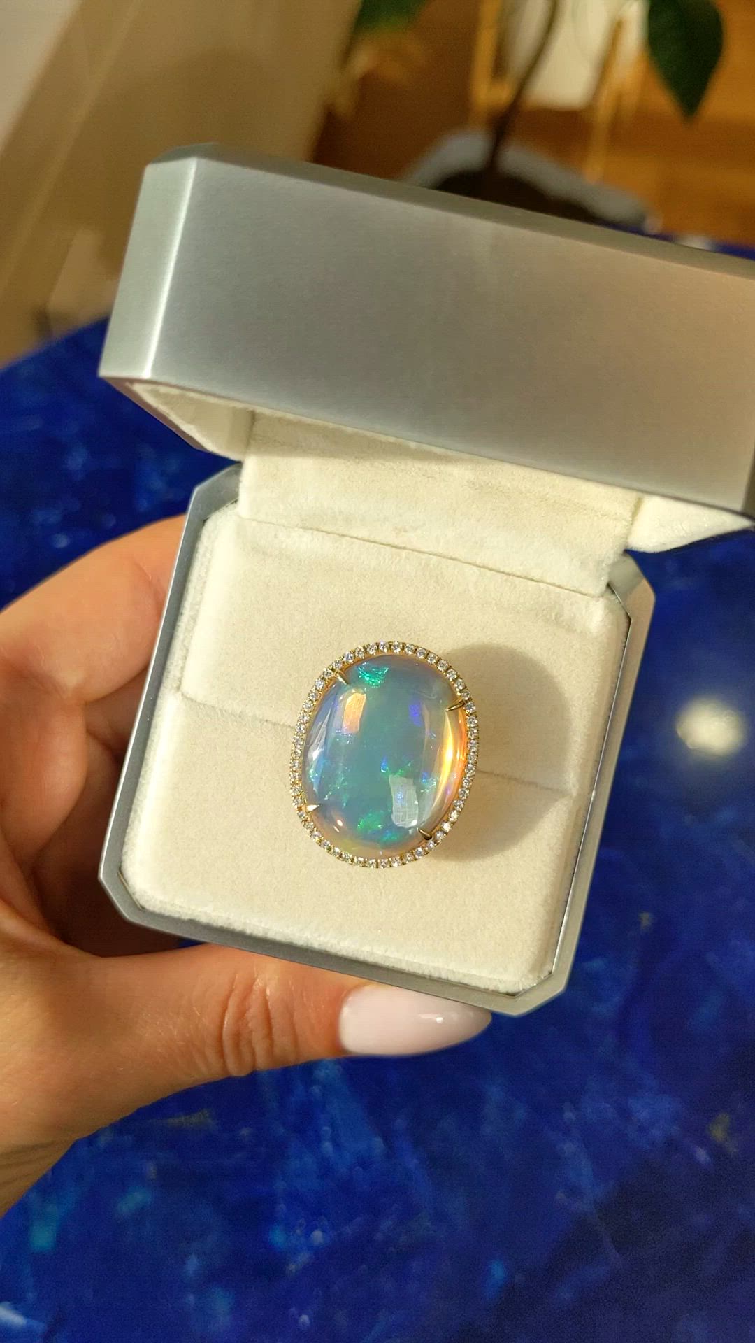 9.92 Ct. Multi Color Opal and Natural Diamond Antique Style Ring, 18K Yellow Gold Size Video