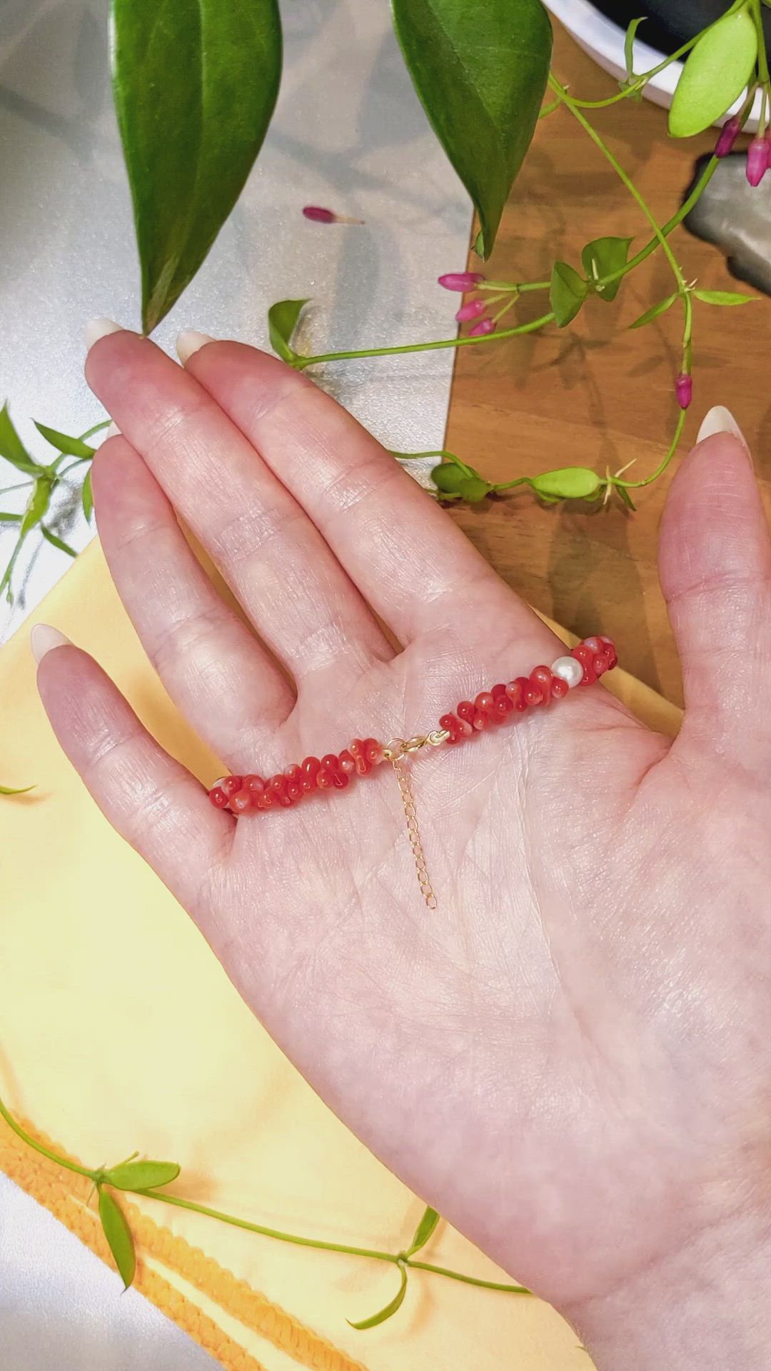33.05 Ct.Tw.Total Carat Weight Red Coral and White Freshwater Pearl Tennis/Line Bracelet, 18K Yellow Gold Size Video
