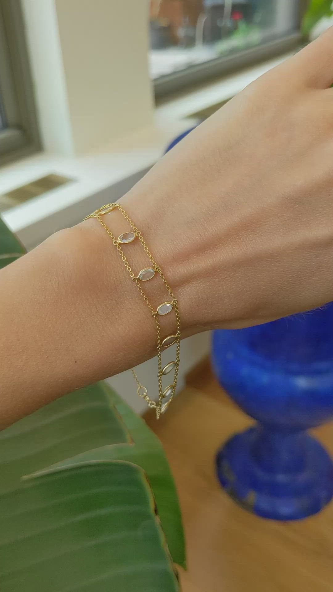 2.21&nbsp;Ct.Tw.Total Carat Weight White Moonstone Bezel Bracelet, 14K Yellow Gold Size Video