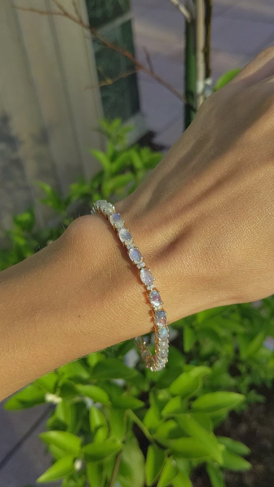 13.70&nbsp;Ct.Tw.Total Carat Weight Rainbow Moonstone and Natural Diamond Tennis/Line Bracelet, 14K Yellow Gold Size Video