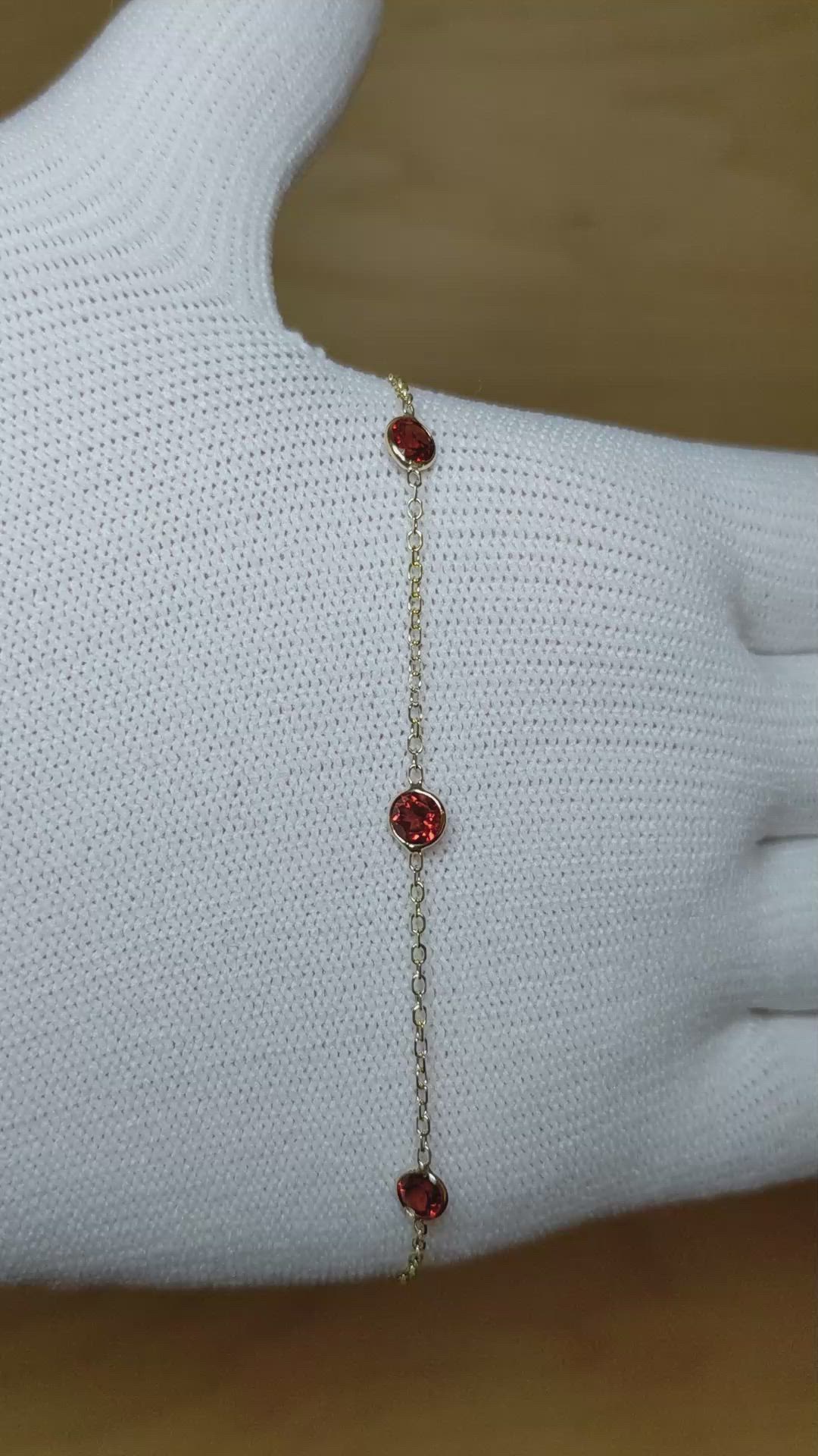 1.75 Ct.Tw.Total Carat Weight Red Garnet Bezel Bracelet, 14K Yellow Gold Size Video