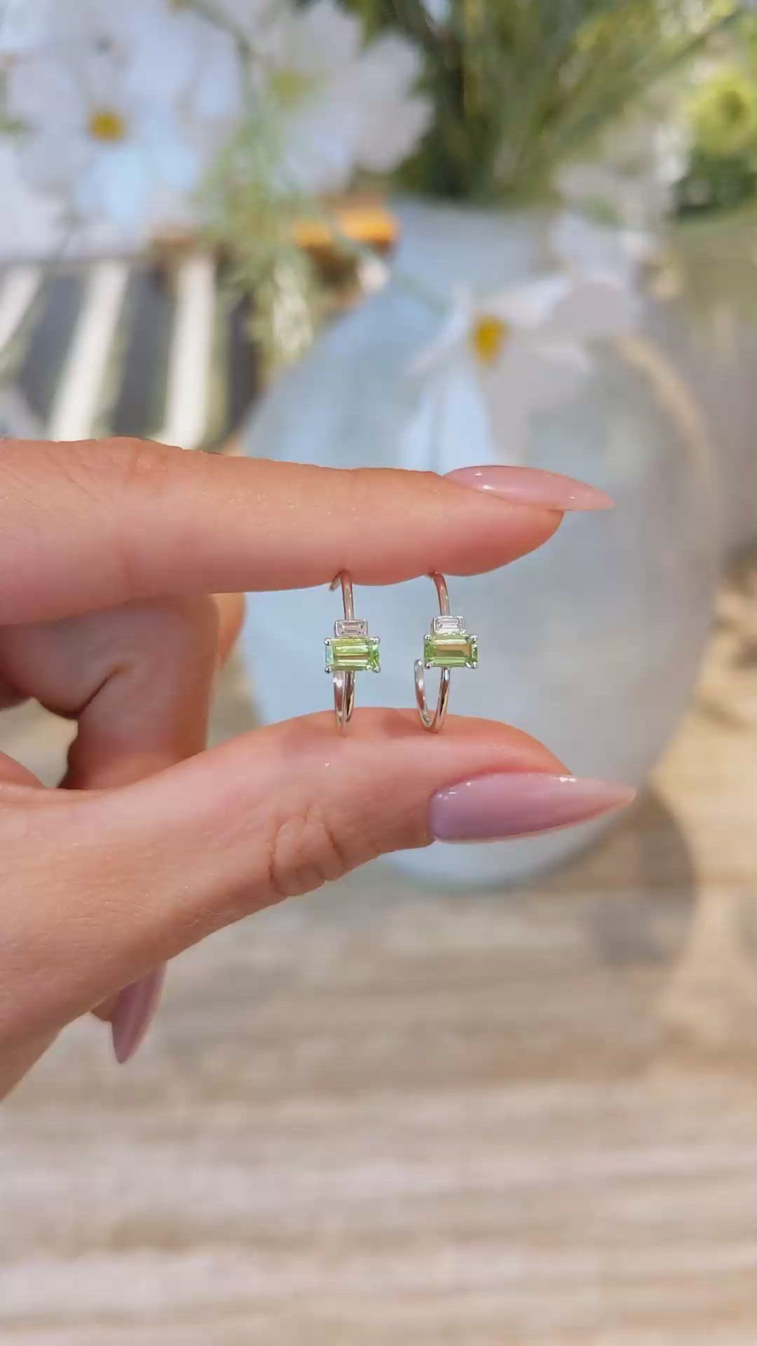 0.66&nbsp;Ct.Tw.Total Carat Weight Green (Lime Green) Peridot and Natural Diamond Hoops Earrings, 14K White Gold Size Video