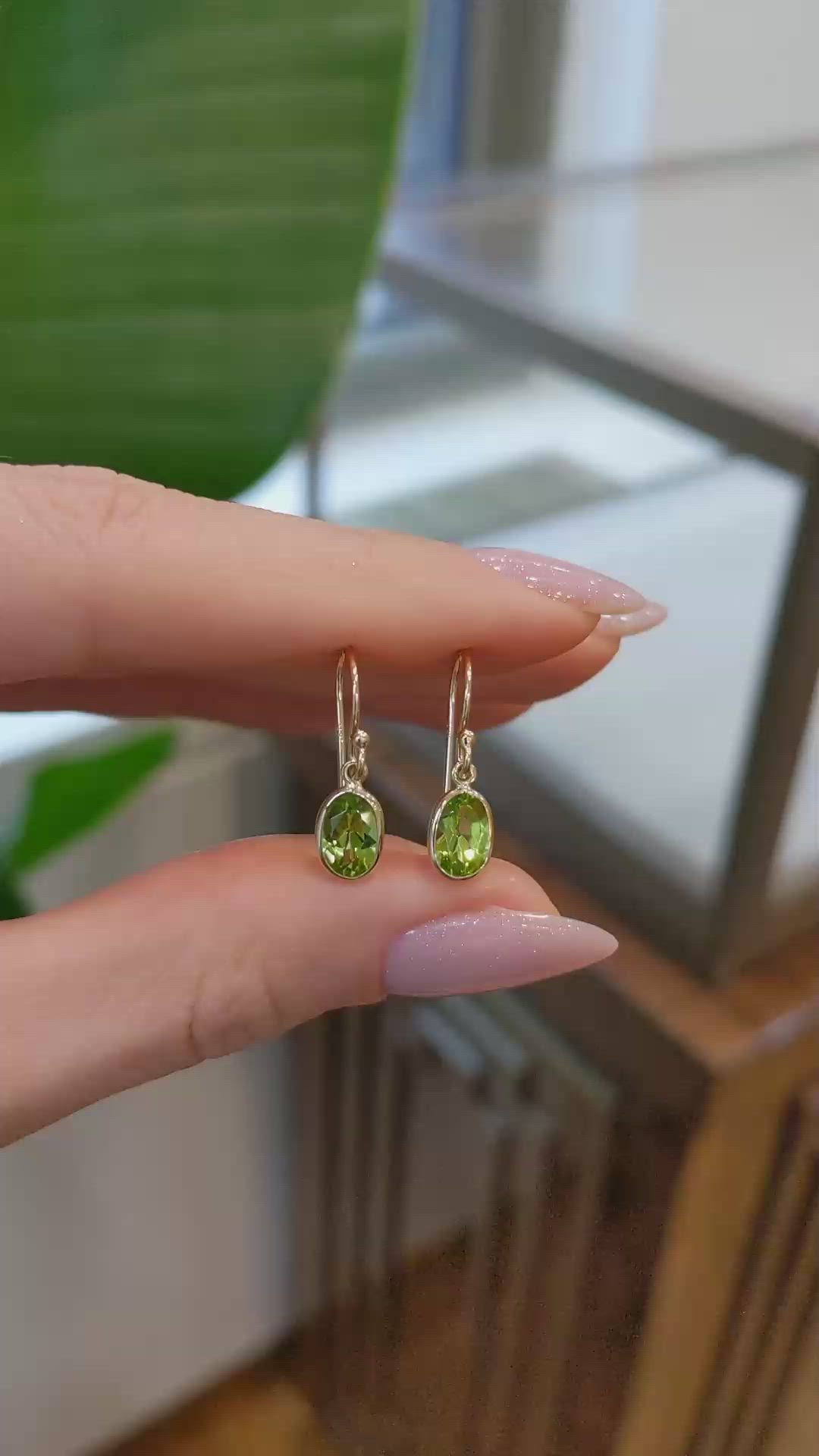 1.75&nbsp;Ct.Tw.Total Carat Weight Green Peridot Bezel Earrings, 14K Yellow Gold Size Video