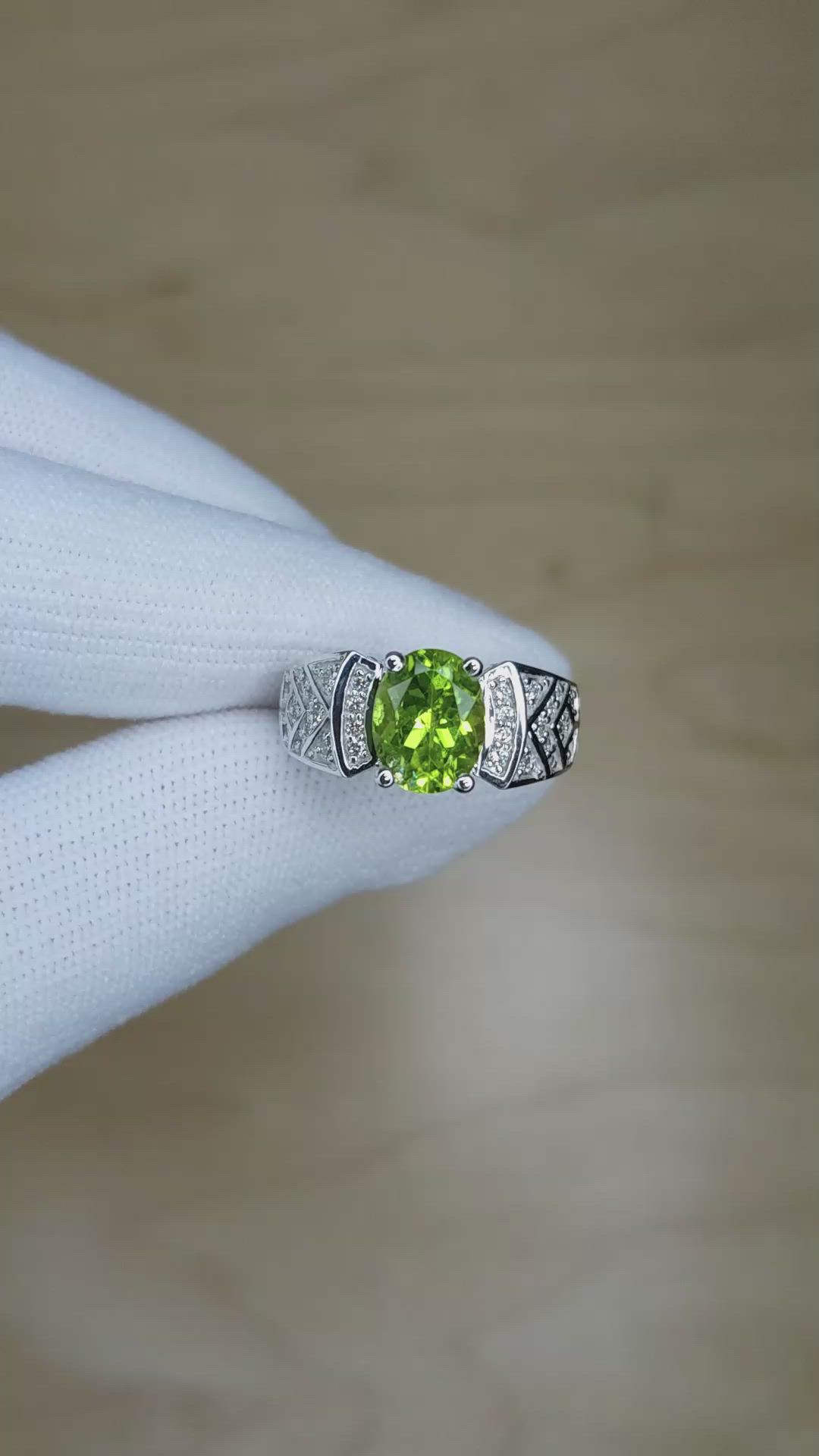 1.47 Ct. Green (Lime Green) Peridot and Natural Diamond Pave Ring, 14K White Gold Size Video