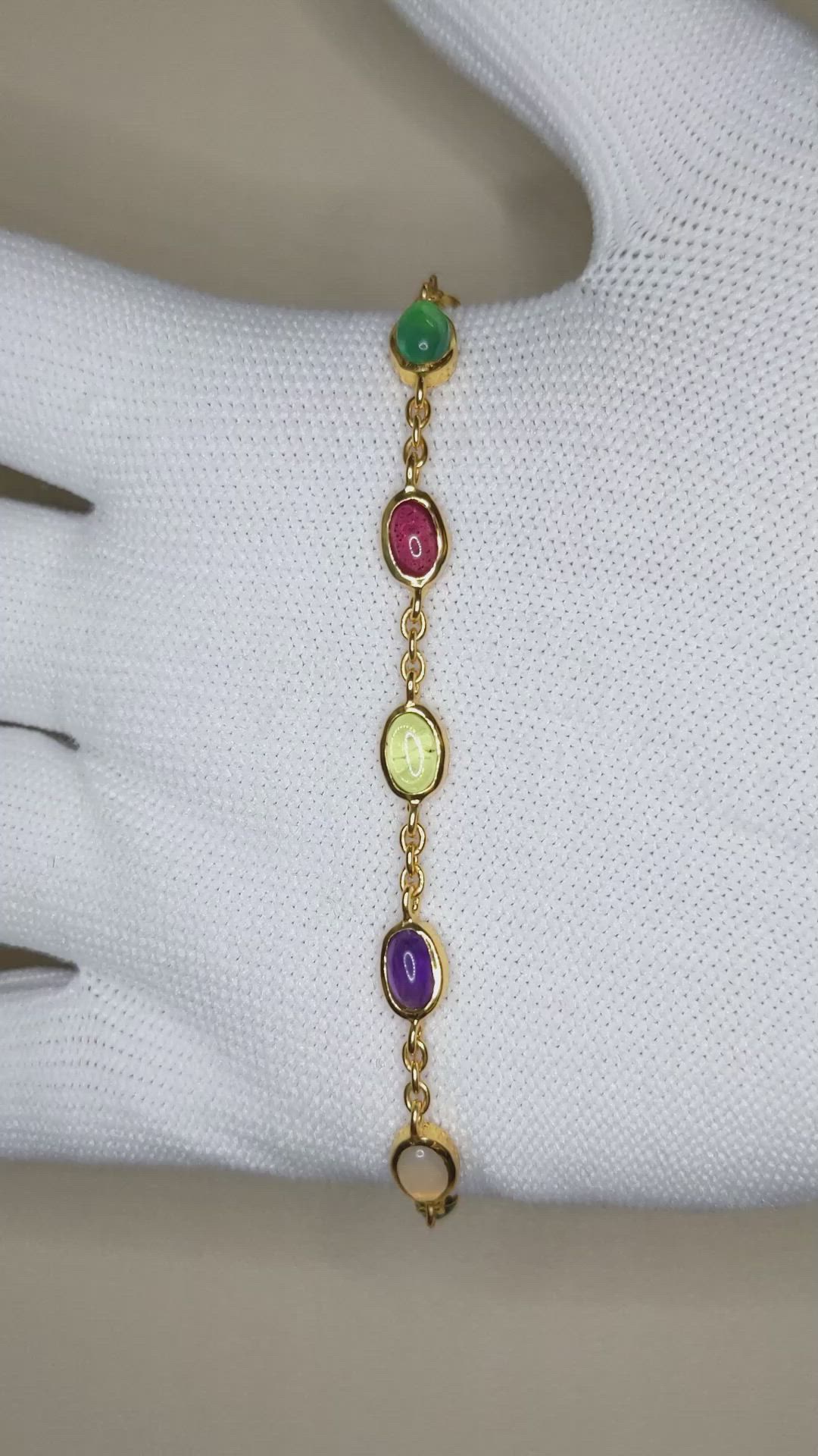 4.87&nbsp;Ct.Tw.Total Carat Weight Amethyst, Agate, Moonstone, Ruby, Peridot, Citrine and Carnelian Bezel Bracelet, 22K Gold Plated Silver Size Video
