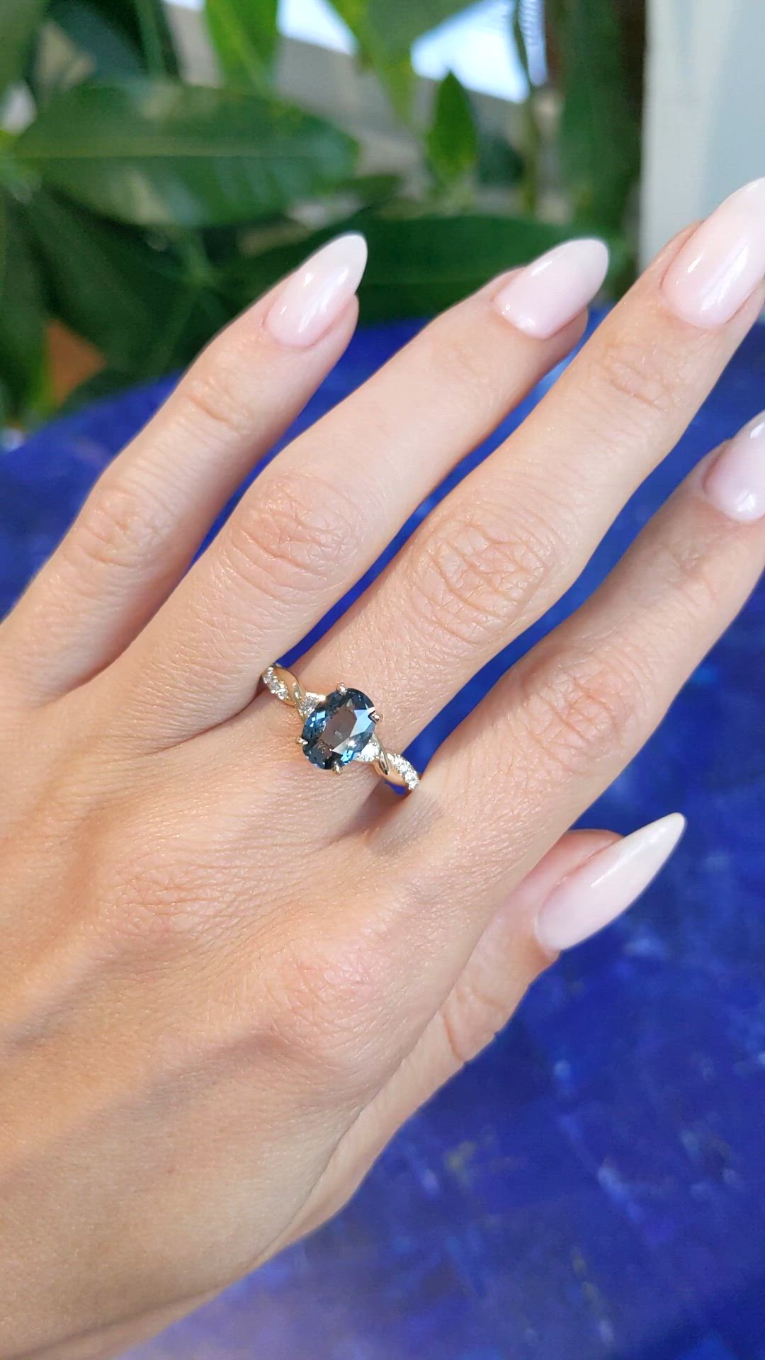 1.33 Ct. Blue Spinel and Natural Diamond Pave Ring, 18K Yellow Gold Size Video