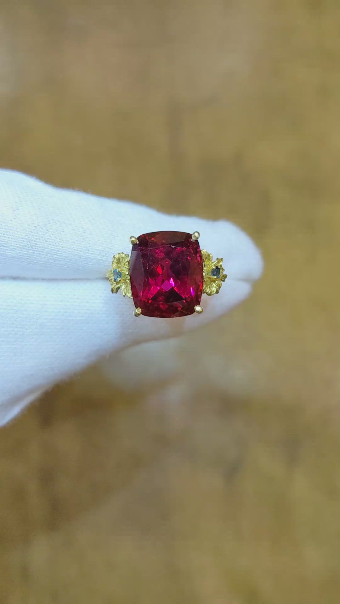 8.90 Ct. Red Rubellite Tourmaline and Blue Sapphire Antique Style Ring, 18K Yellow Gold Size Video