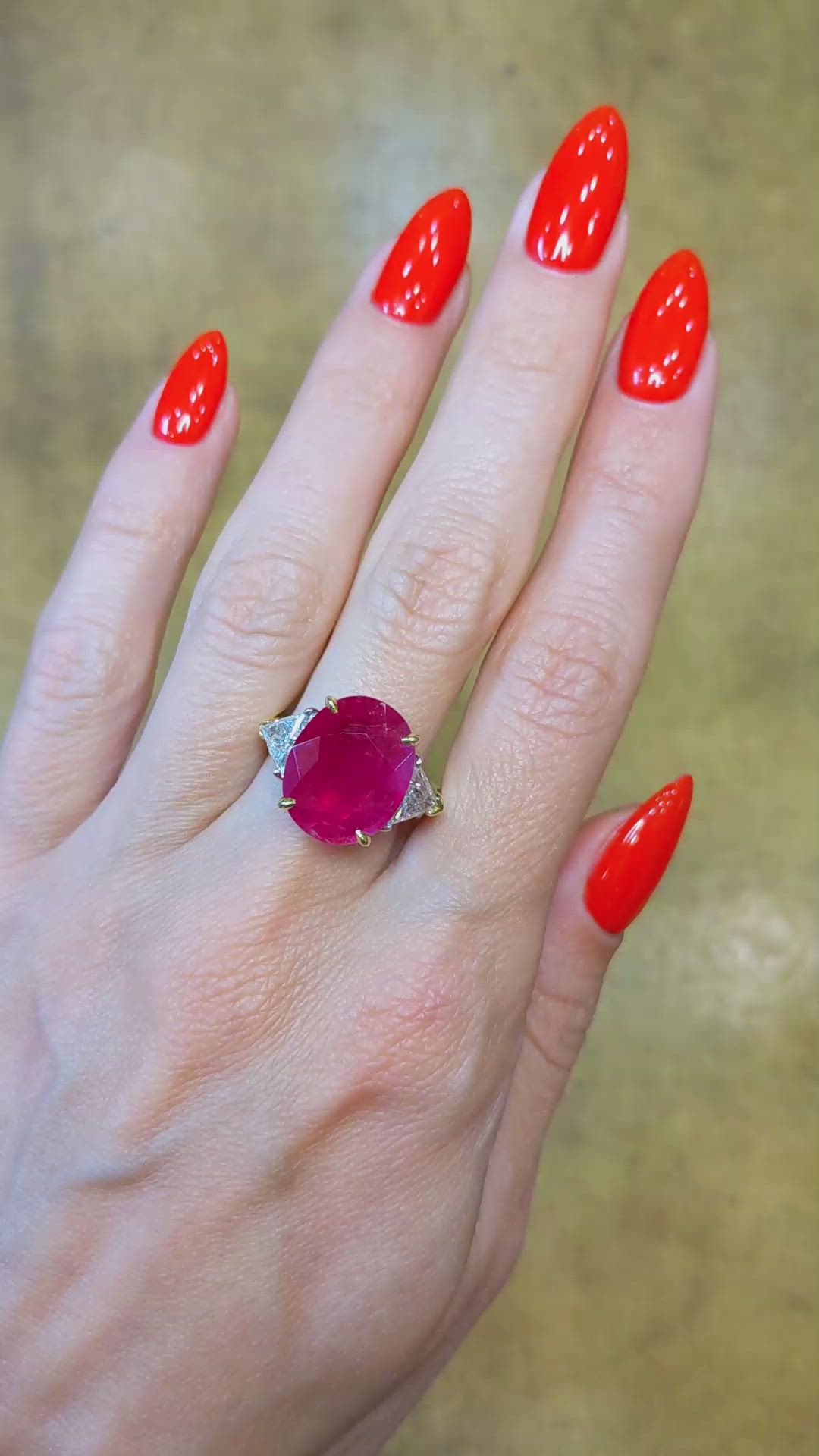 8.79 Ct. Ruby Natural Diamond Side Stones Ring, 18K Yellow Gold Size Video