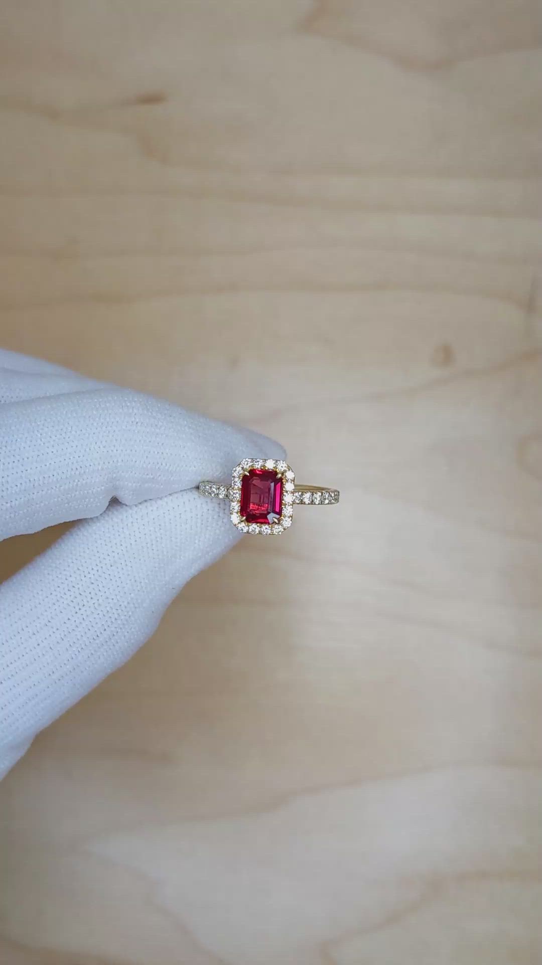 1.05 Ct. Ruby Natural Diamond Pave Ring, 18K Yellow Gold Size Video